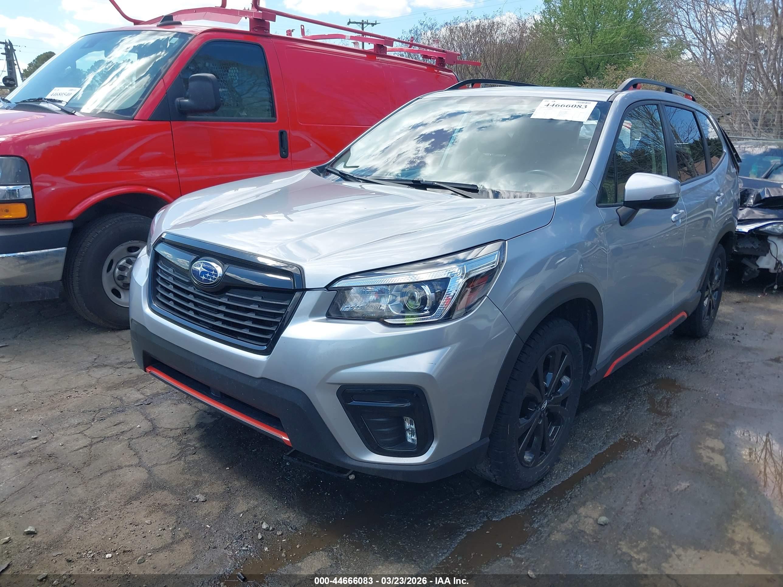 SUBARU FORESTER image 2
