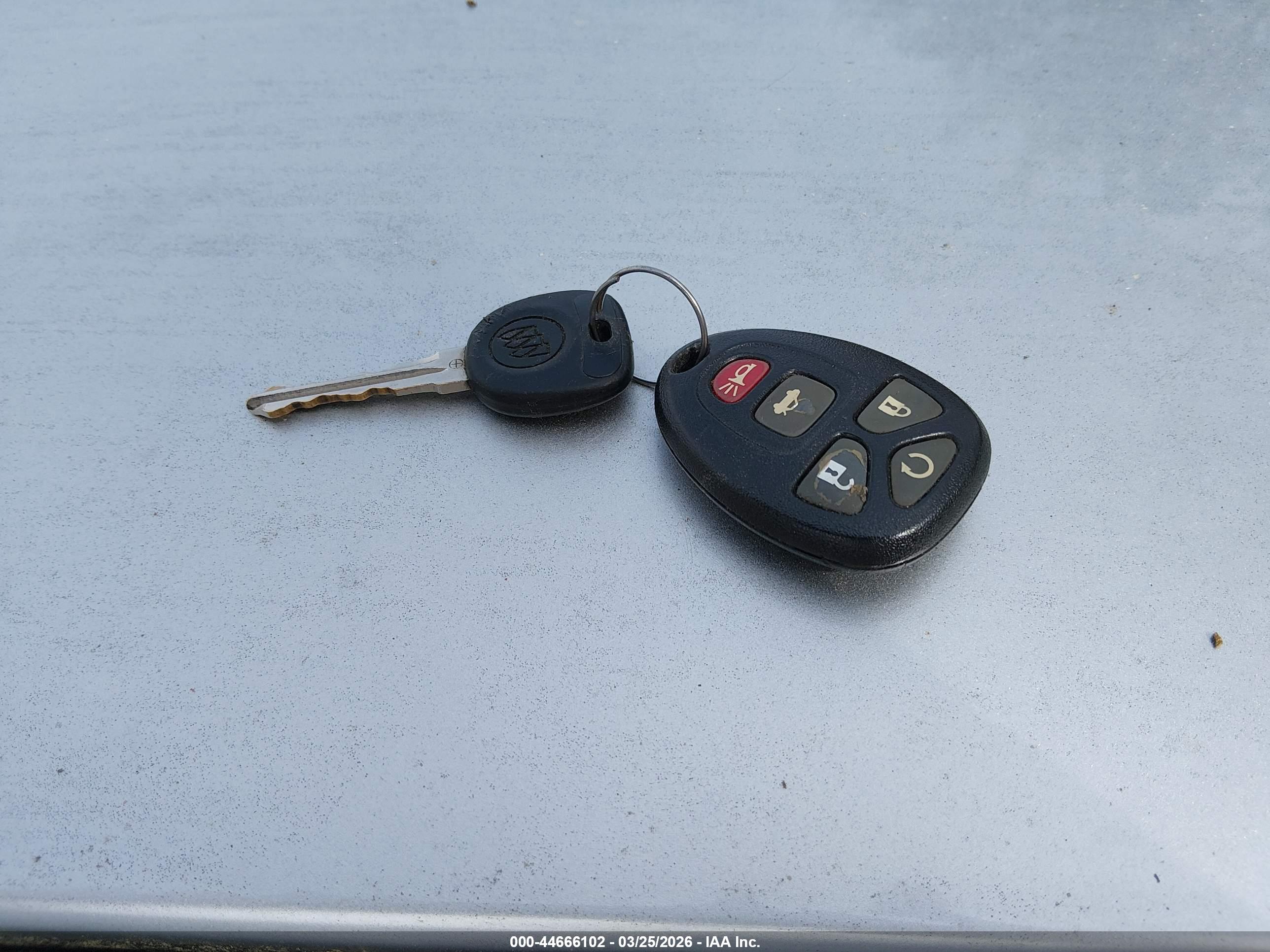 BUICK LUCERNE image 11