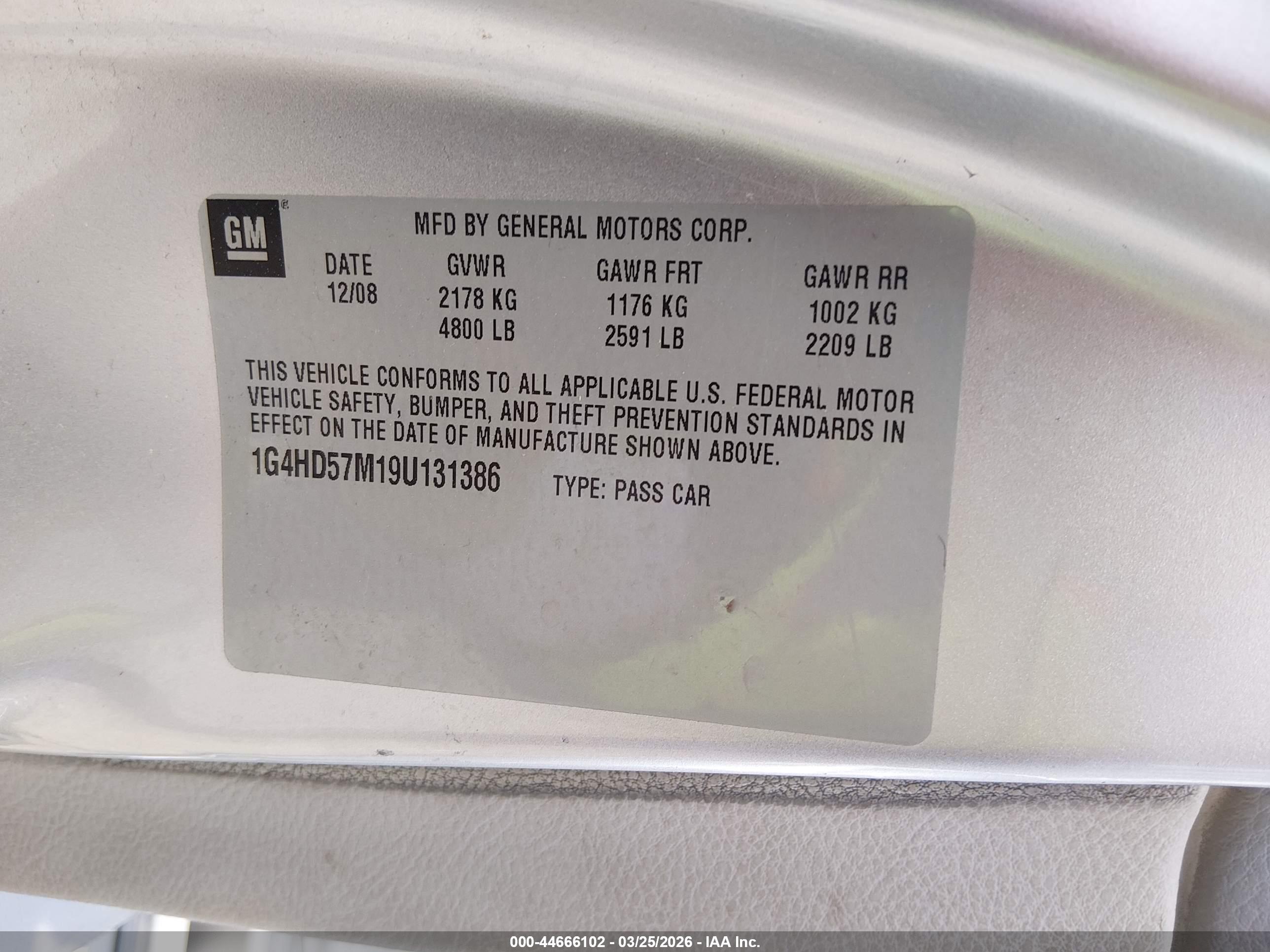 BUICK LUCERNE image 9