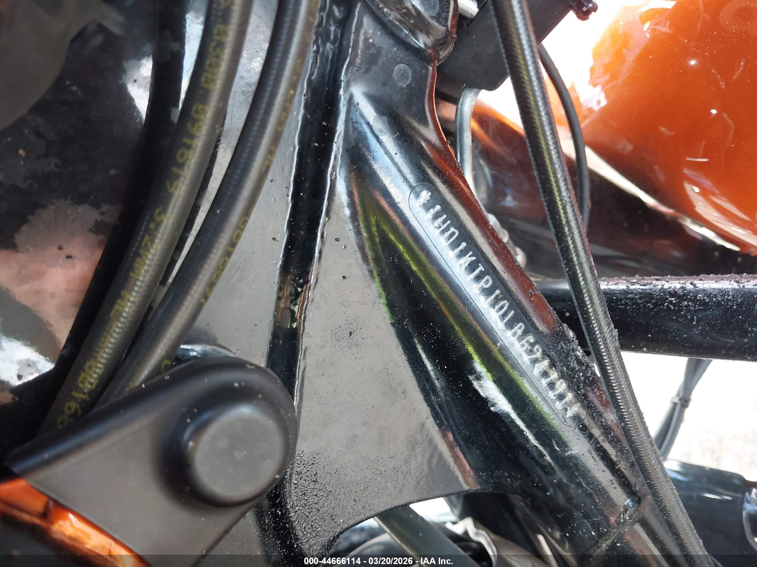 HARLEY-DAVIDSON FLTRXS image 10