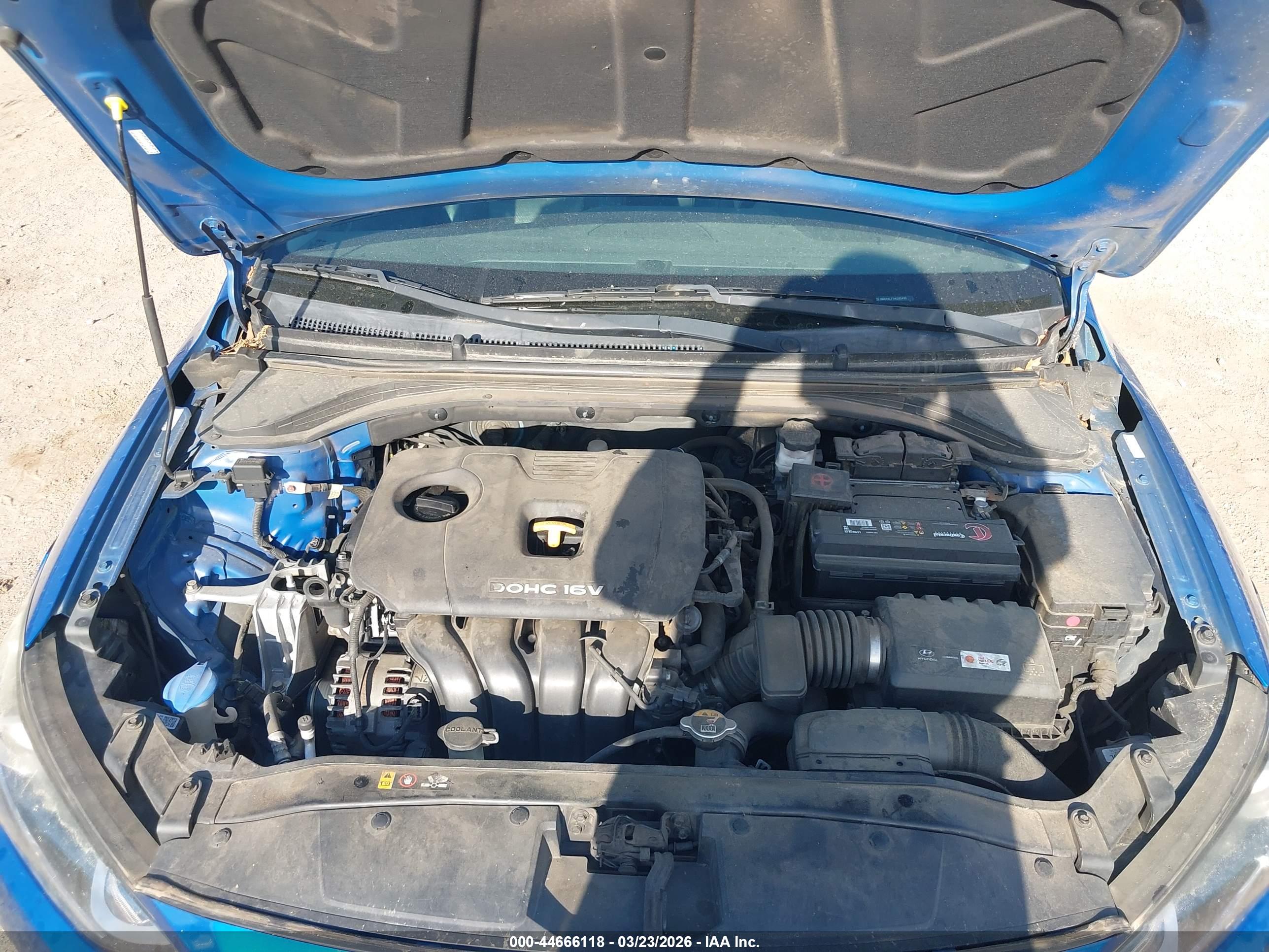 HYUNDAI ELANTRA image 10