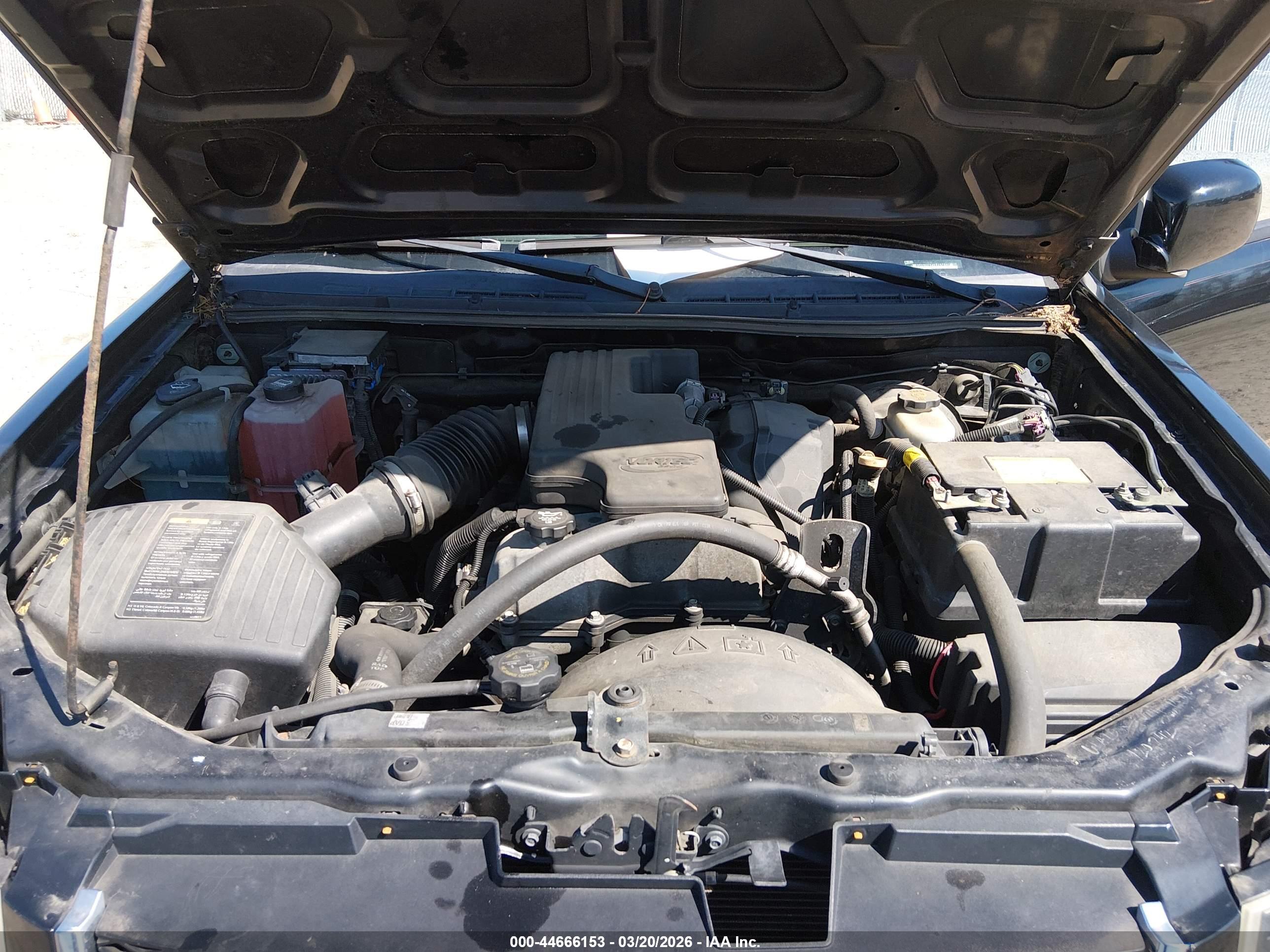 CHEVROLET COLORADO image 10