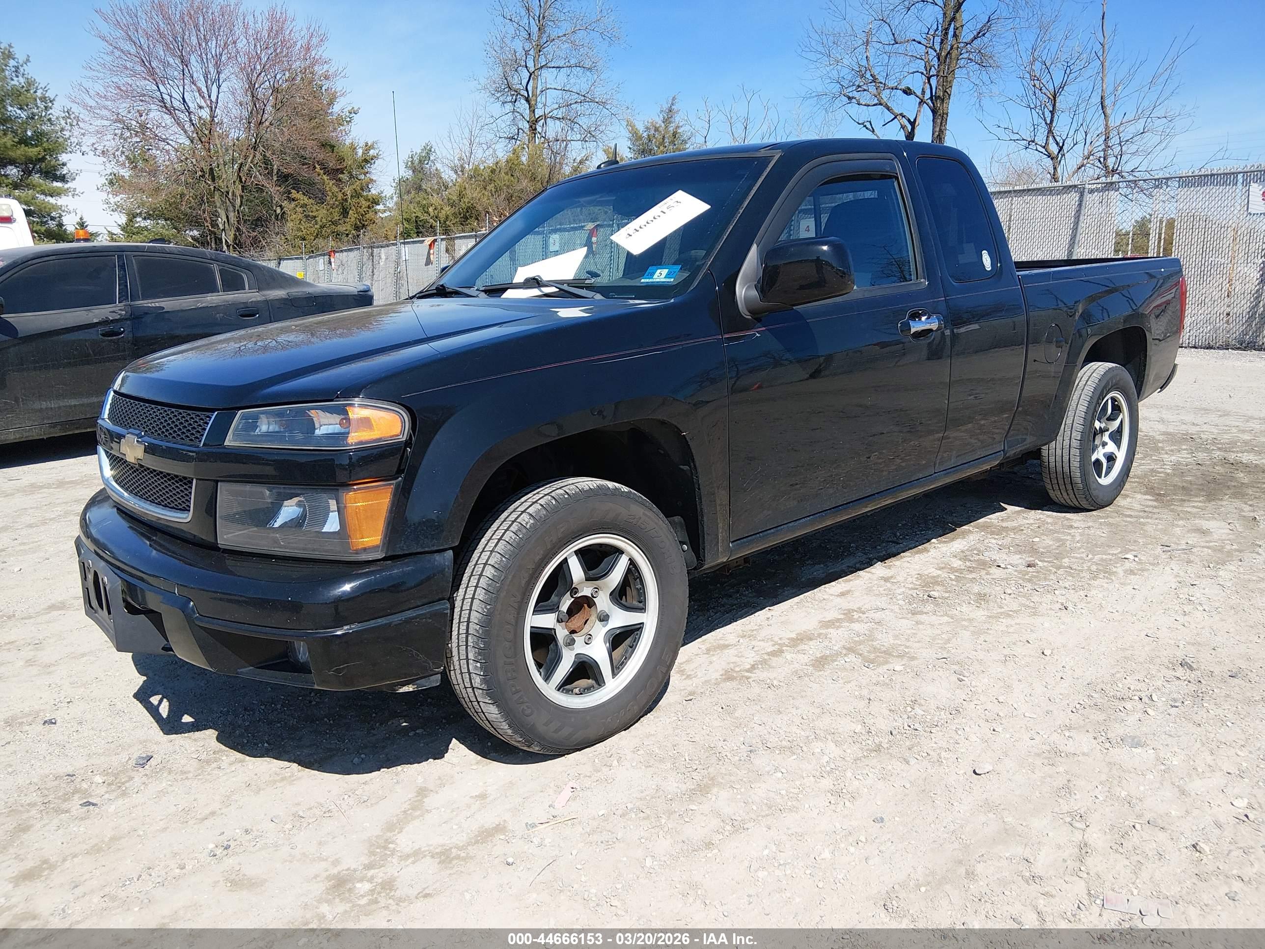 CHEVROLET COLORADO image 2