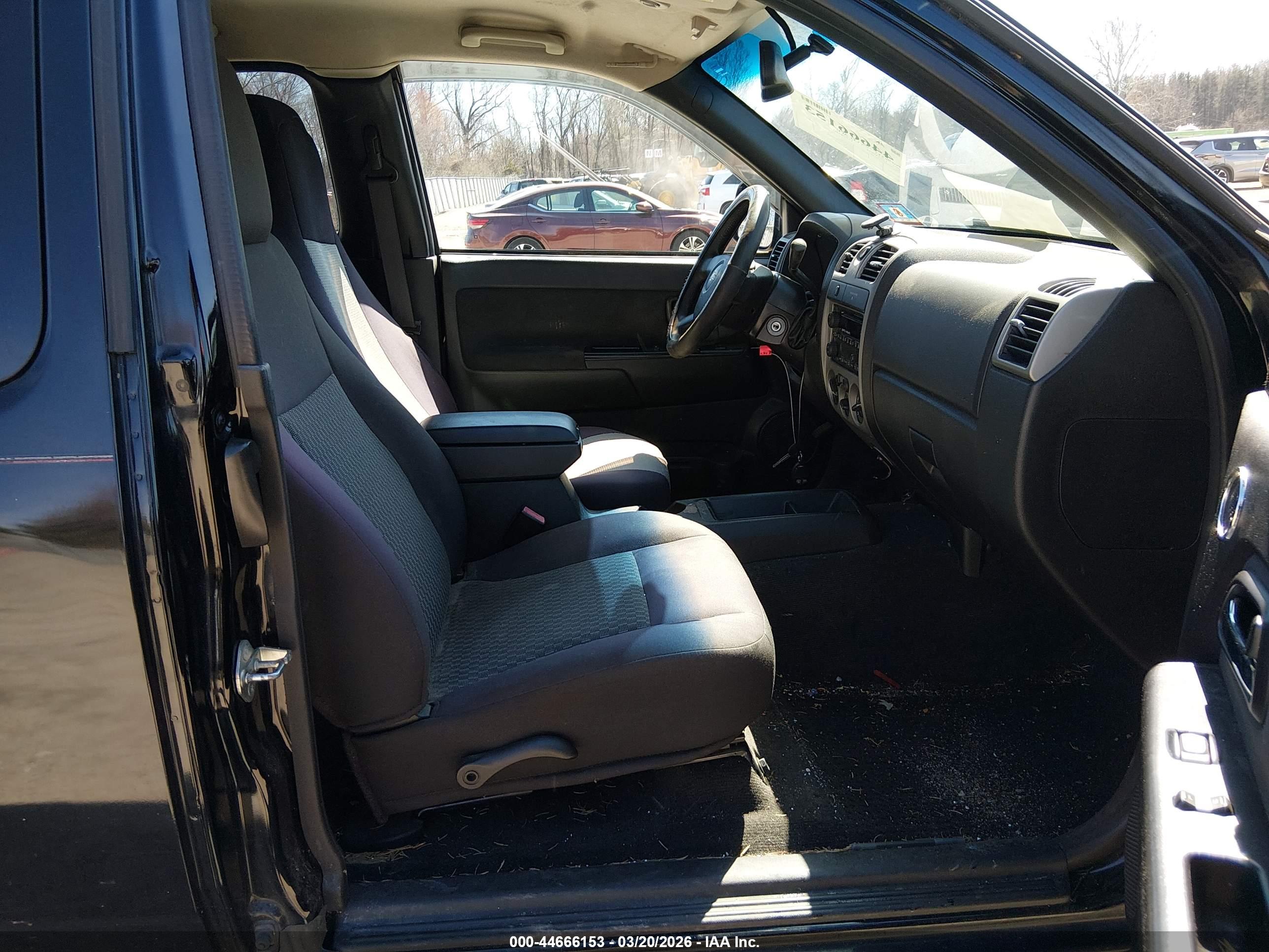 CHEVROLET COLORADO image 5
