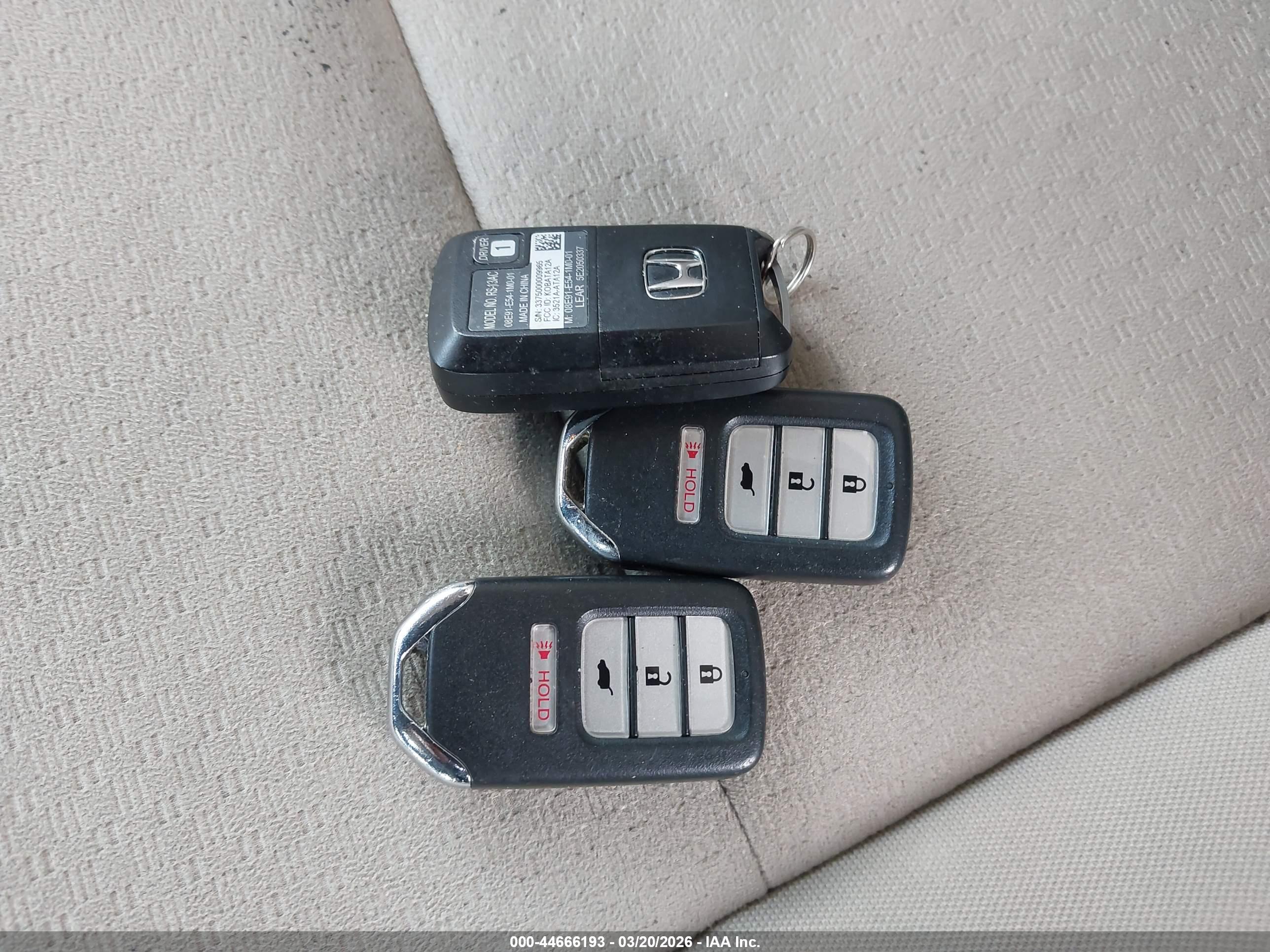 HONDA CR-V image 11