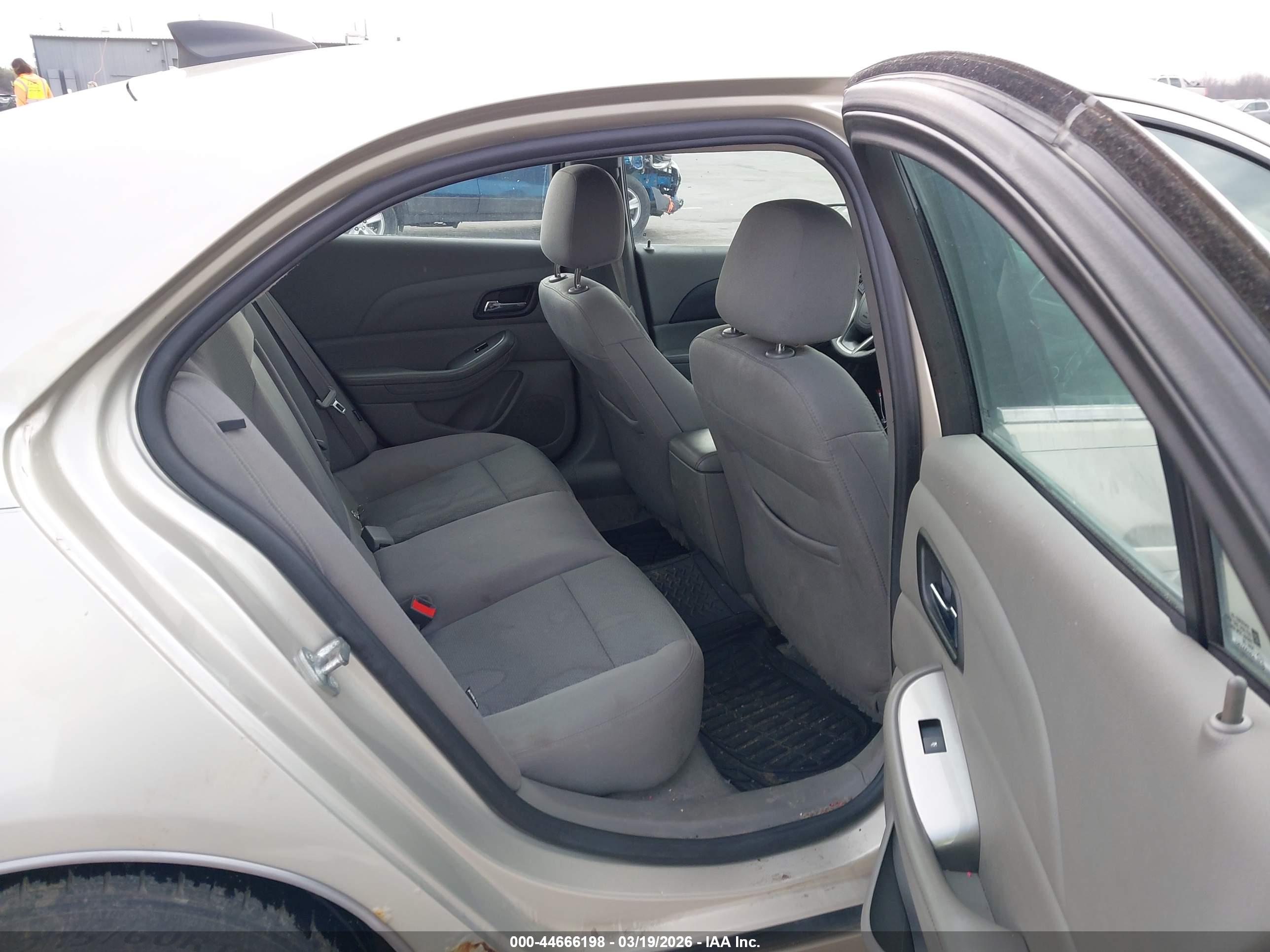 CHEVROLET MALIBU image 8