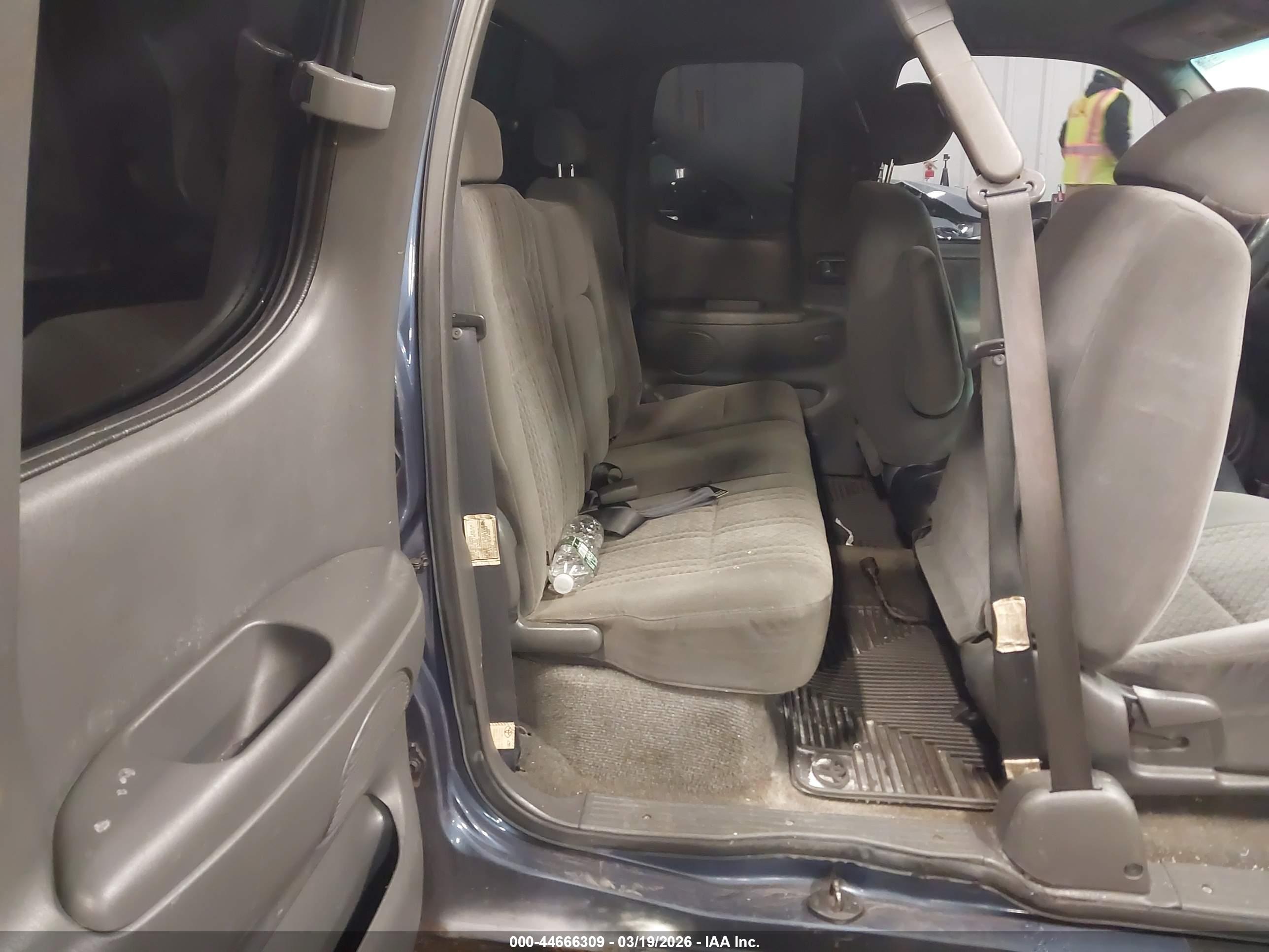 TOYOTA TUNDRA image 8