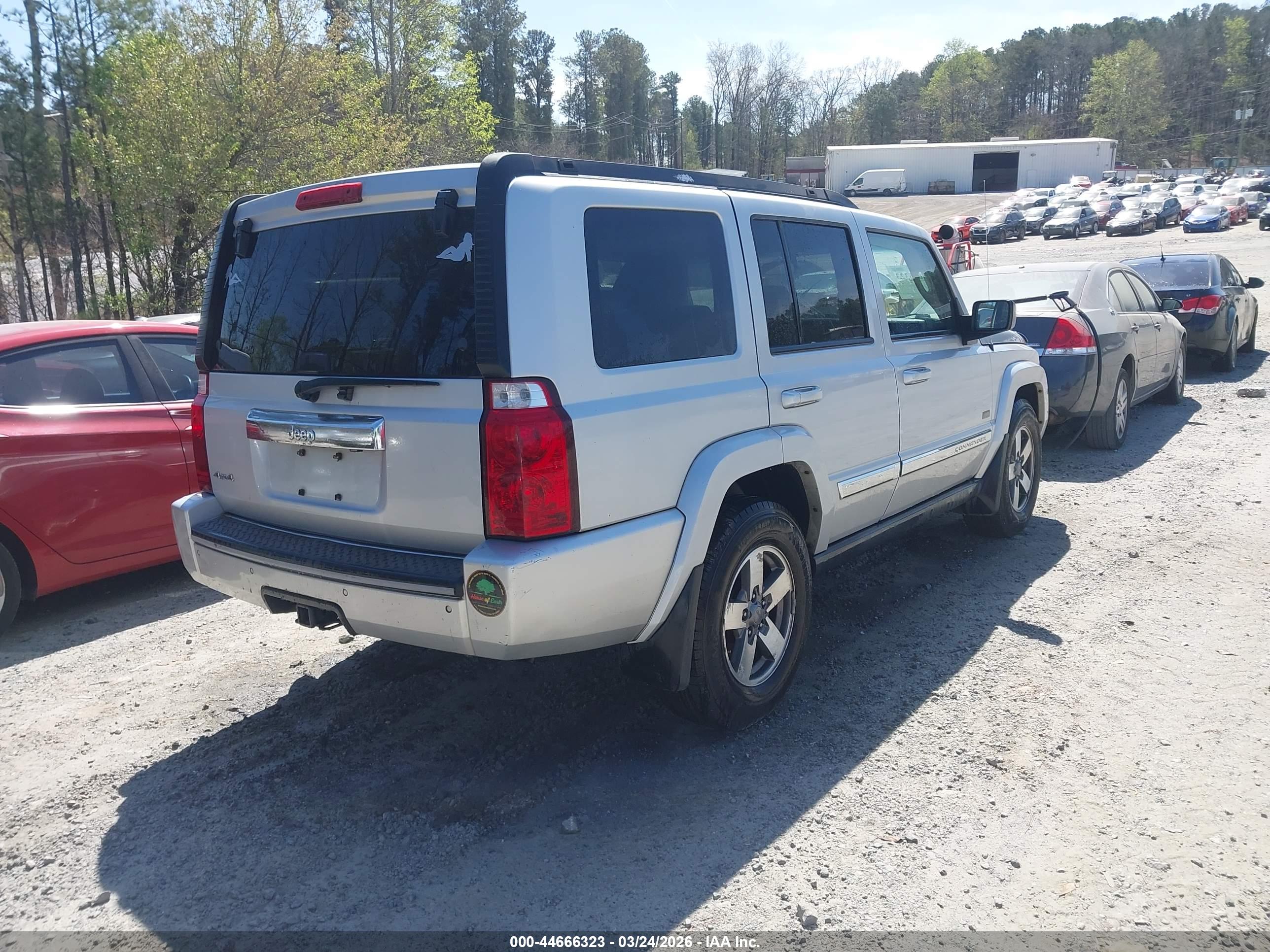 JEEP COMMANDER image 4