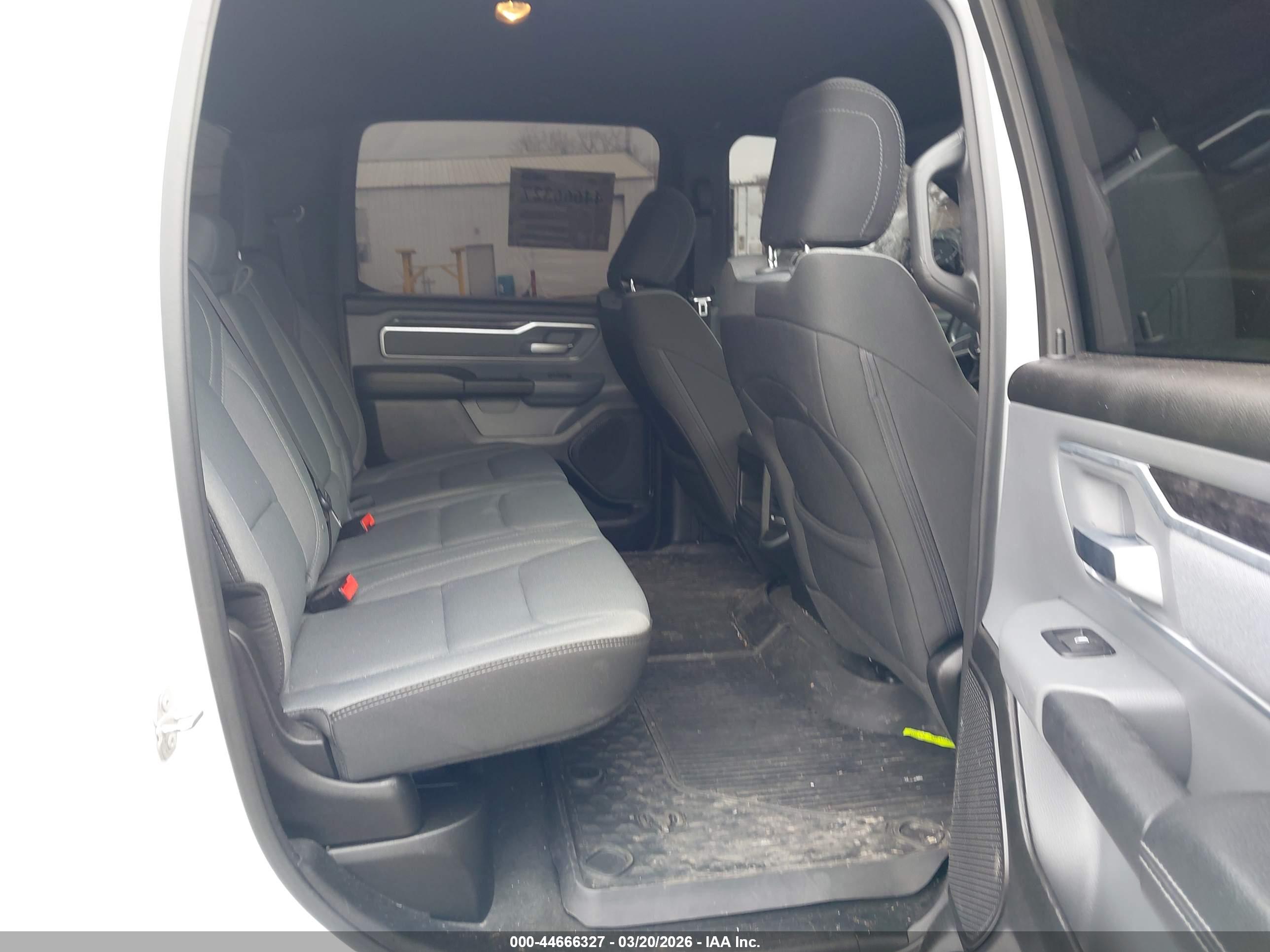 RAM 1500 image 8