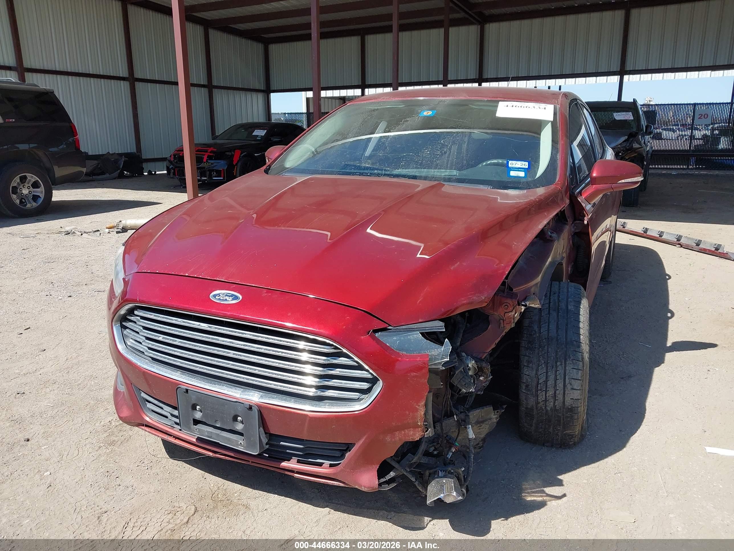 FORD FUSION image 2