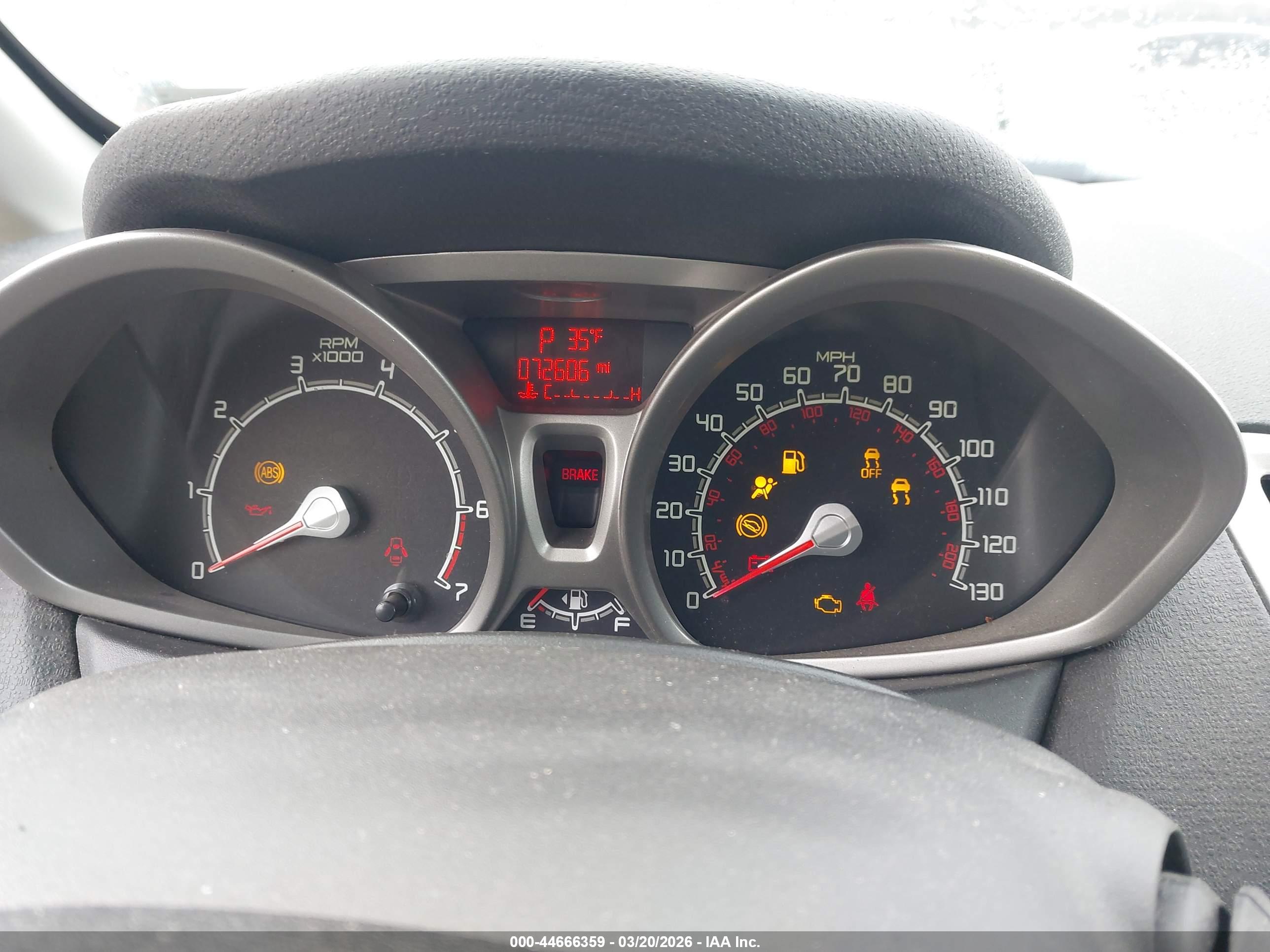 FORD FIESTA image 7