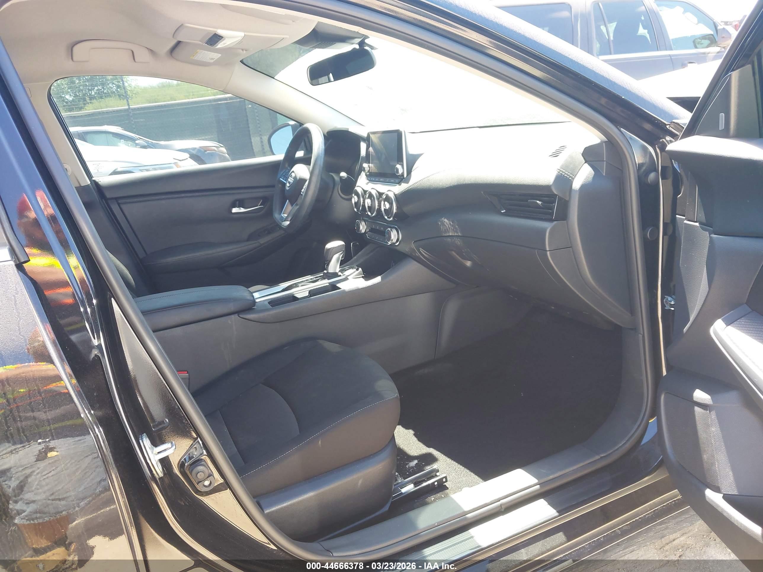 NISSAN SENTRA image 5
