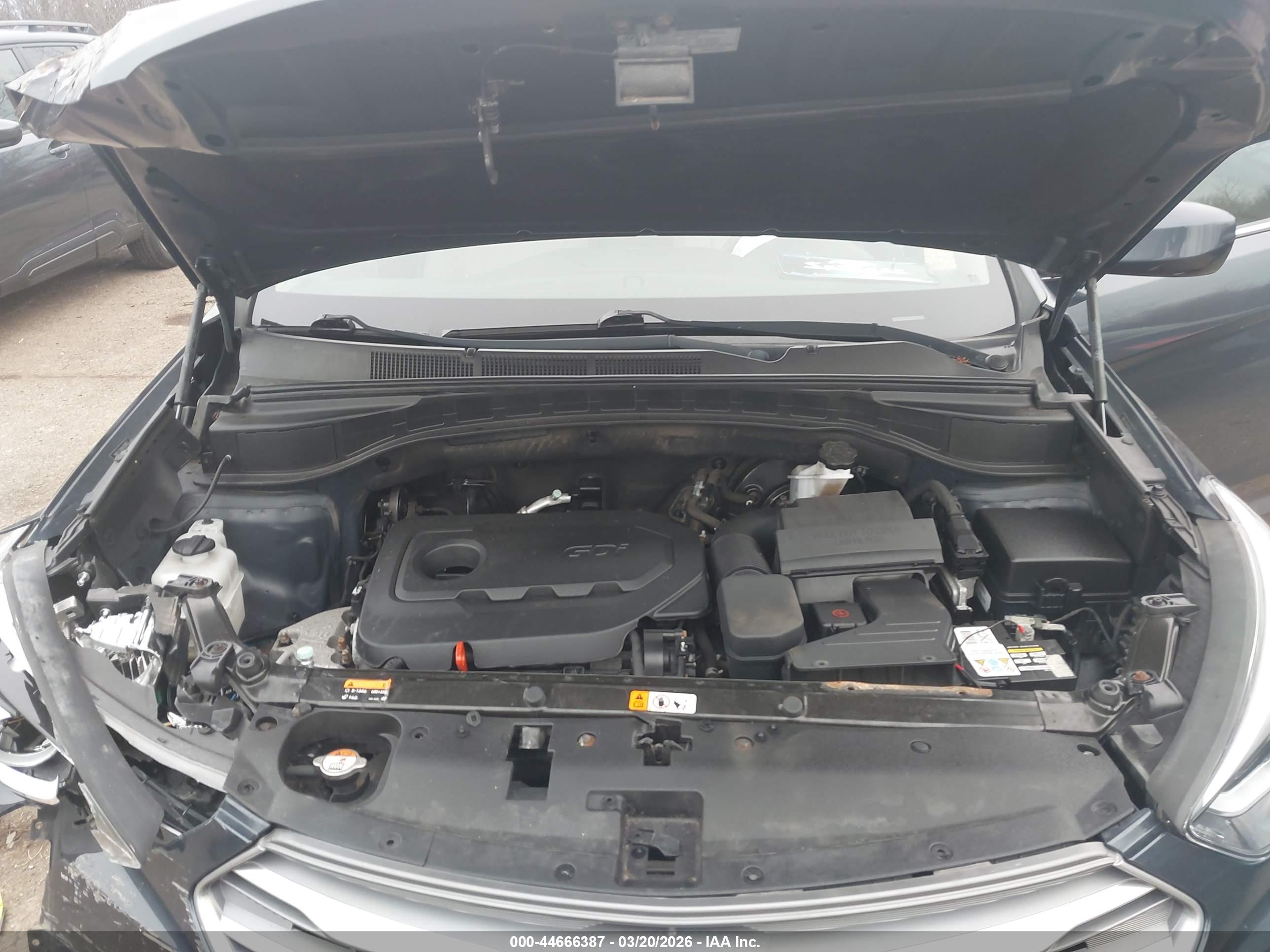 HYUNDAI SANTA image 10