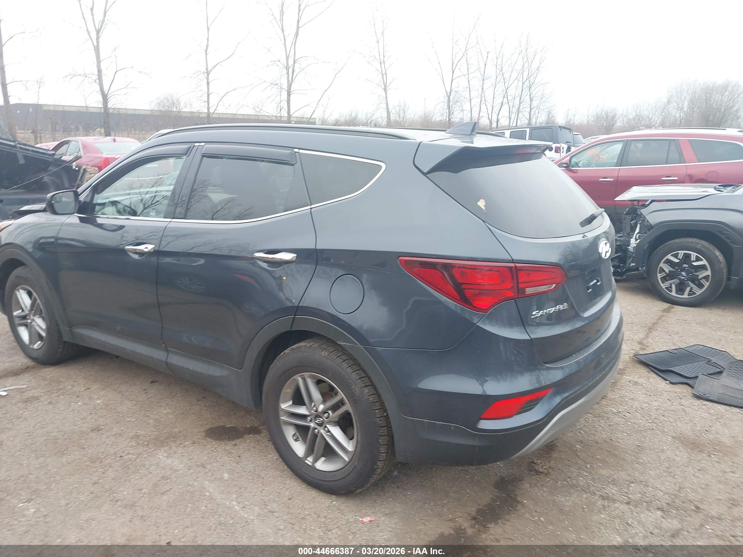 HYUNDAI SANTA image 3