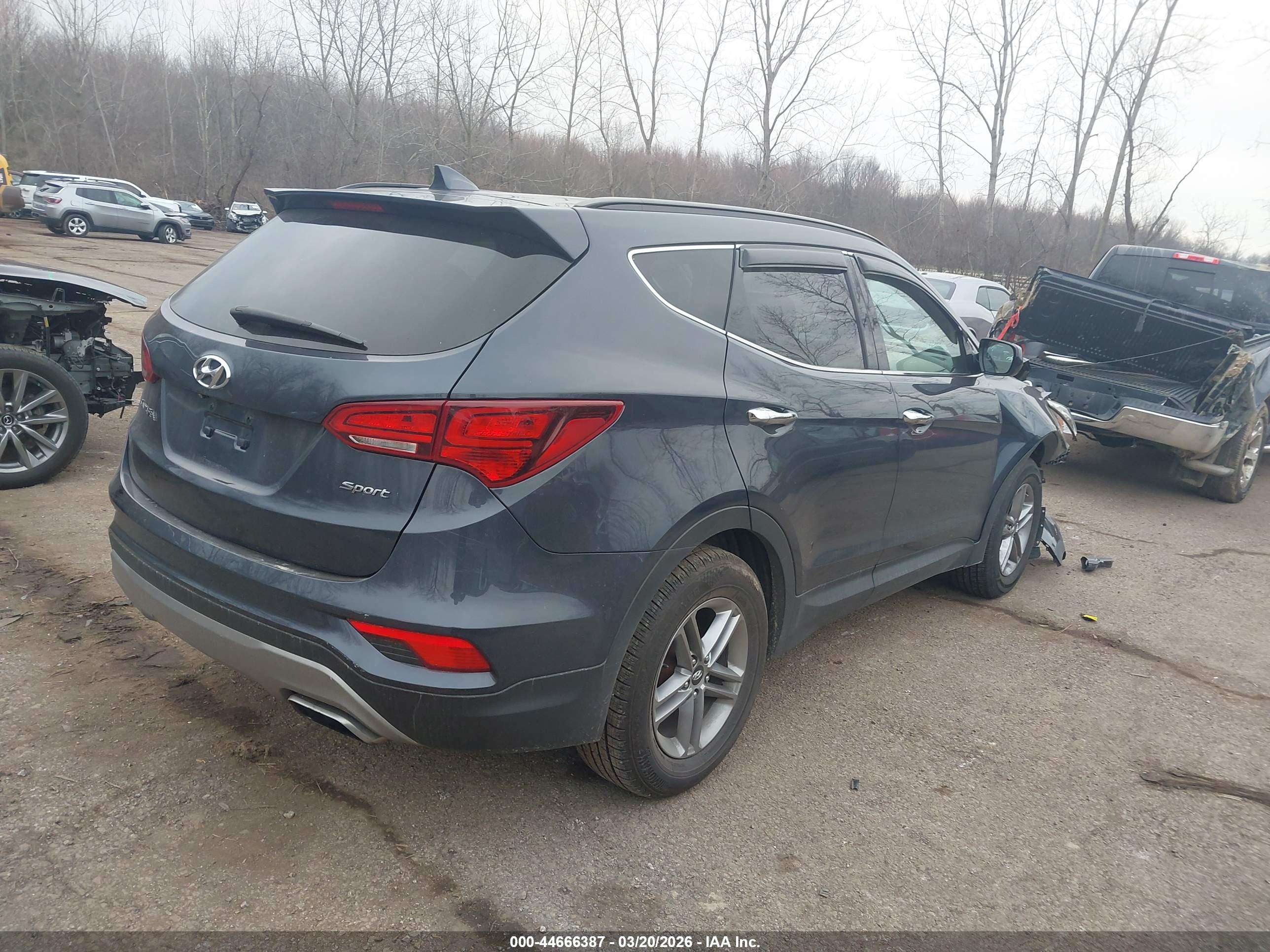 HYUNDAI SANTA image 4
