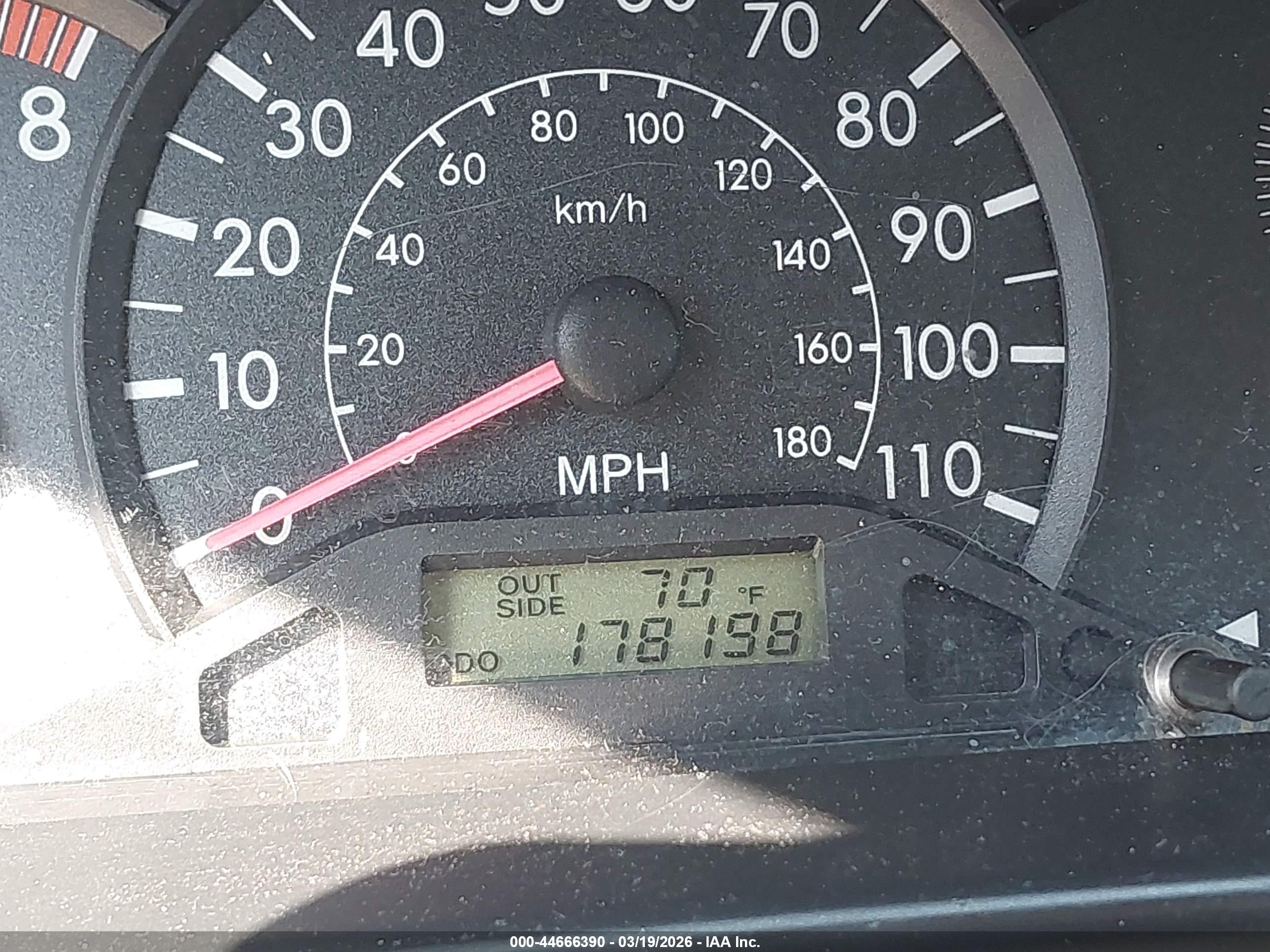 TOYOTA COROLLA image 7