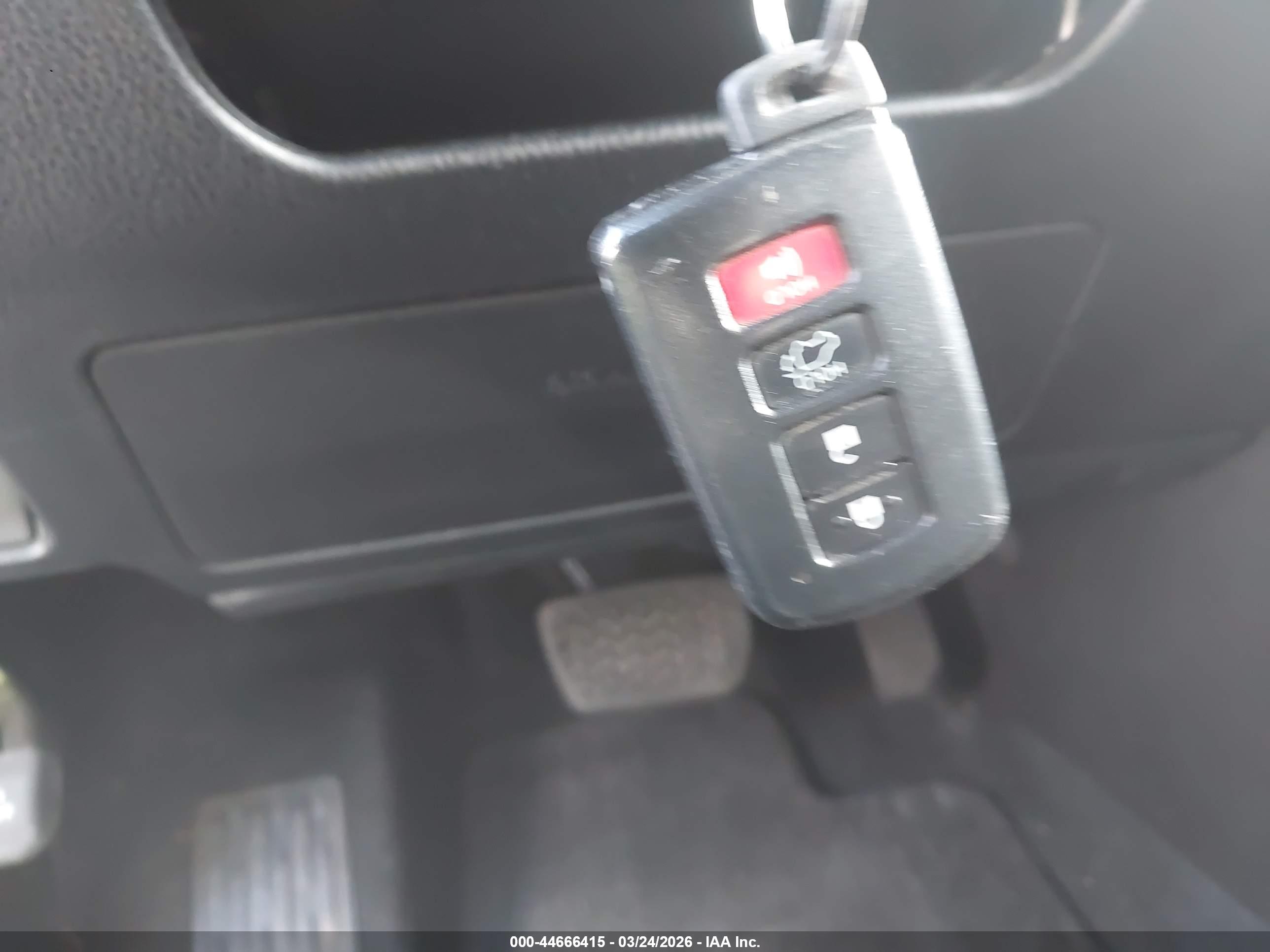 TOYOTA HIGHLANDER image 11