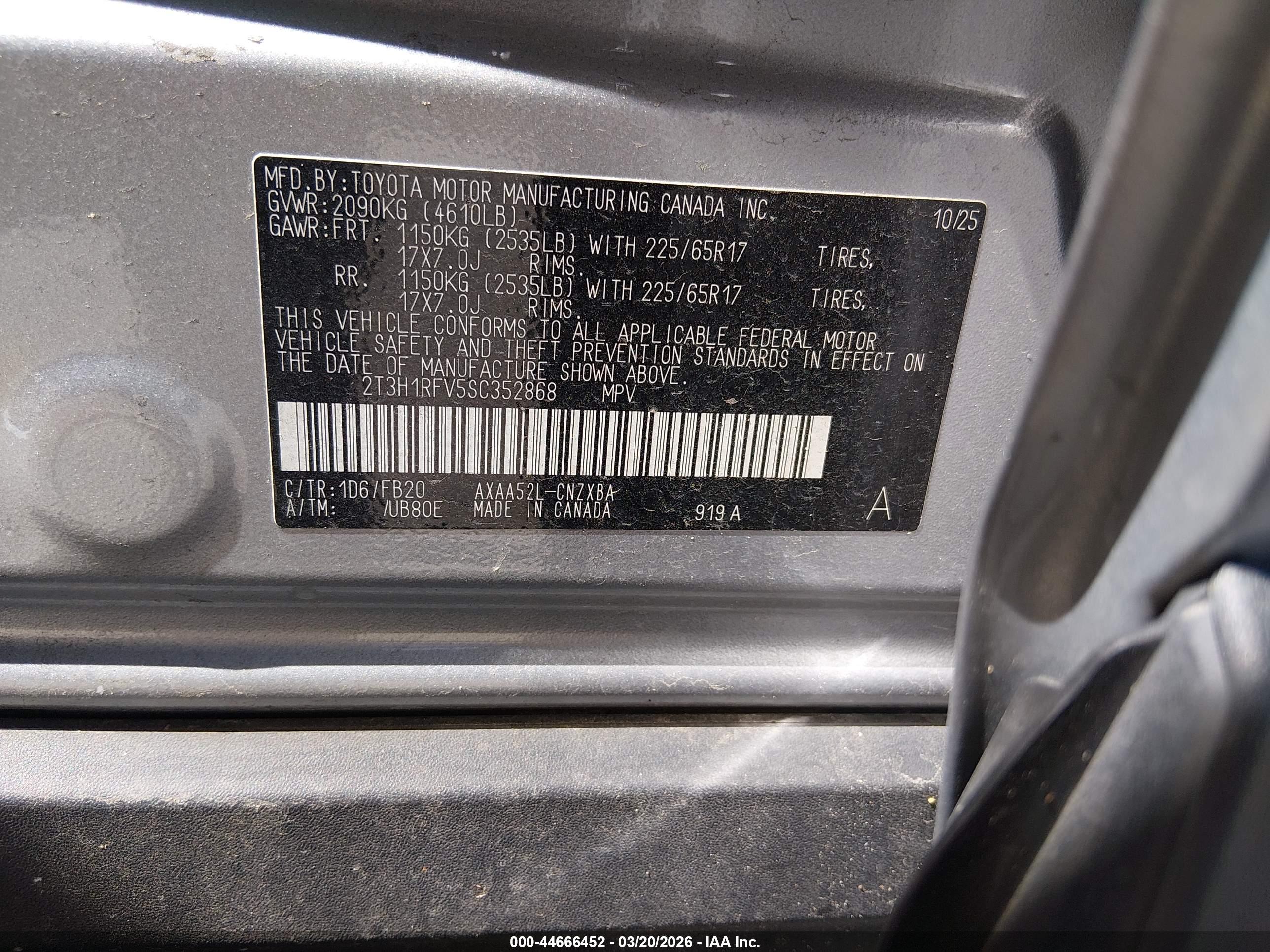TOYOTA RAV4 image 9