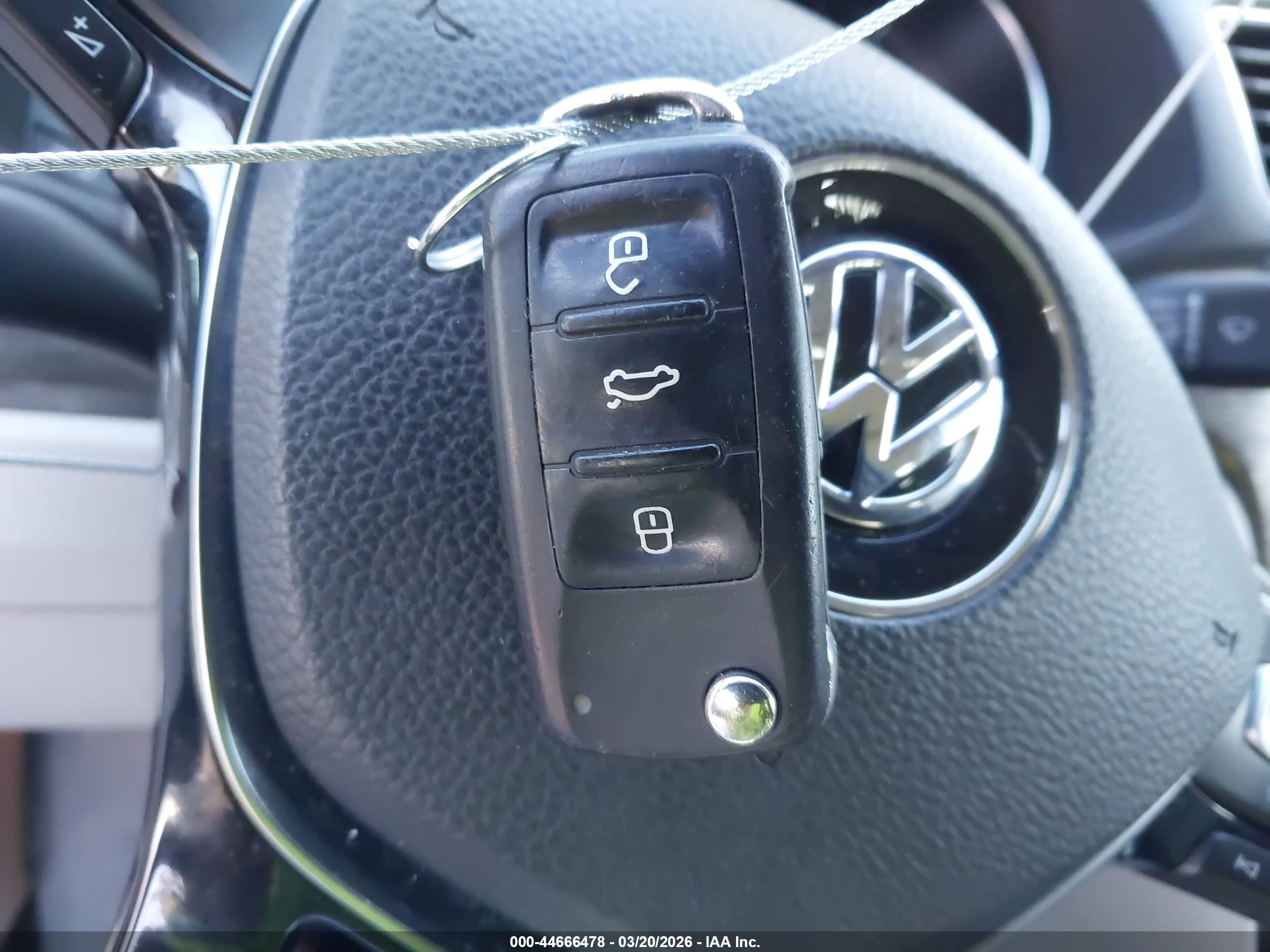 VOLKSWAGEN PASSAT image 11