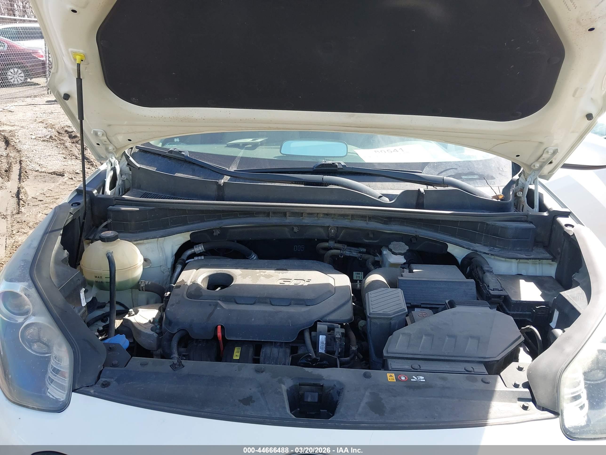 KIA SPORTAGE image 10