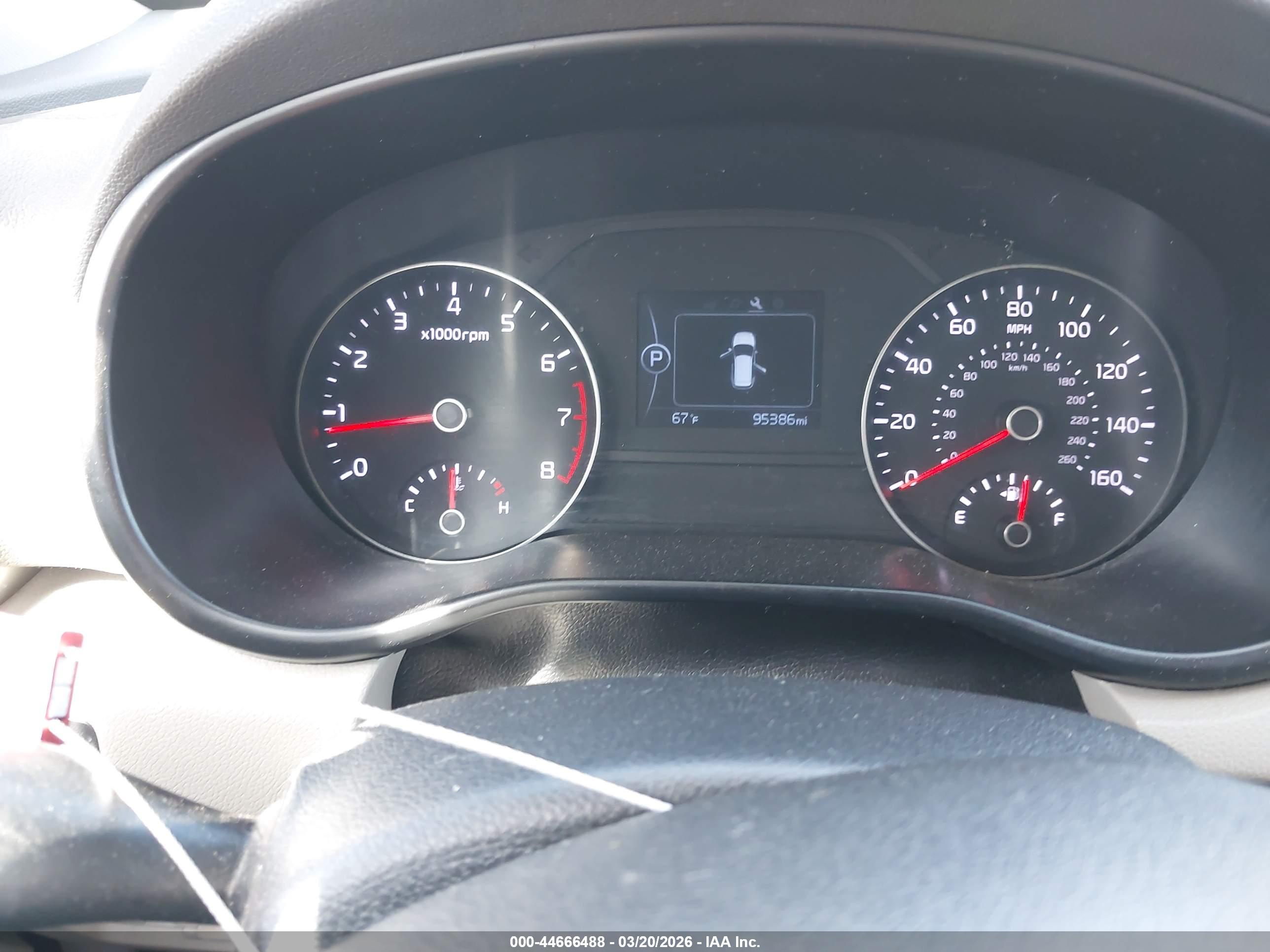 KIA SPORTAGE image 7