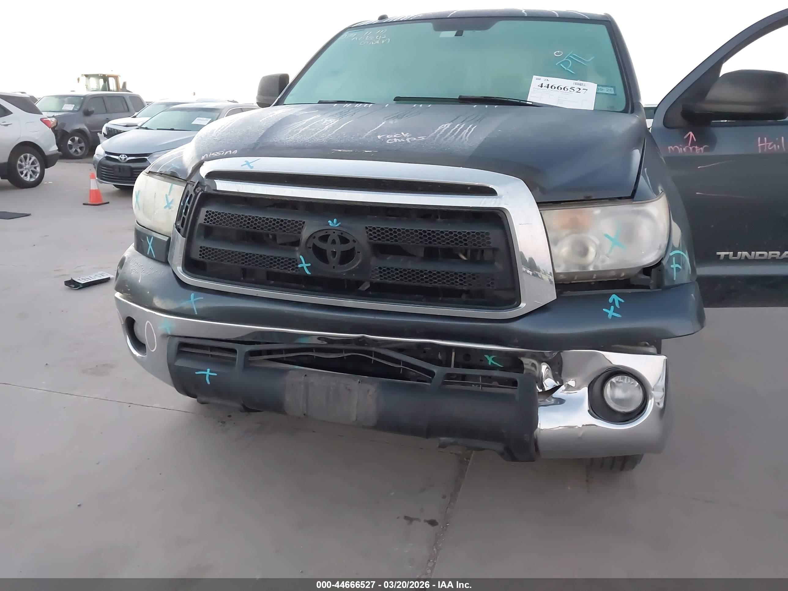 TOYOTA TUNDRA image 6