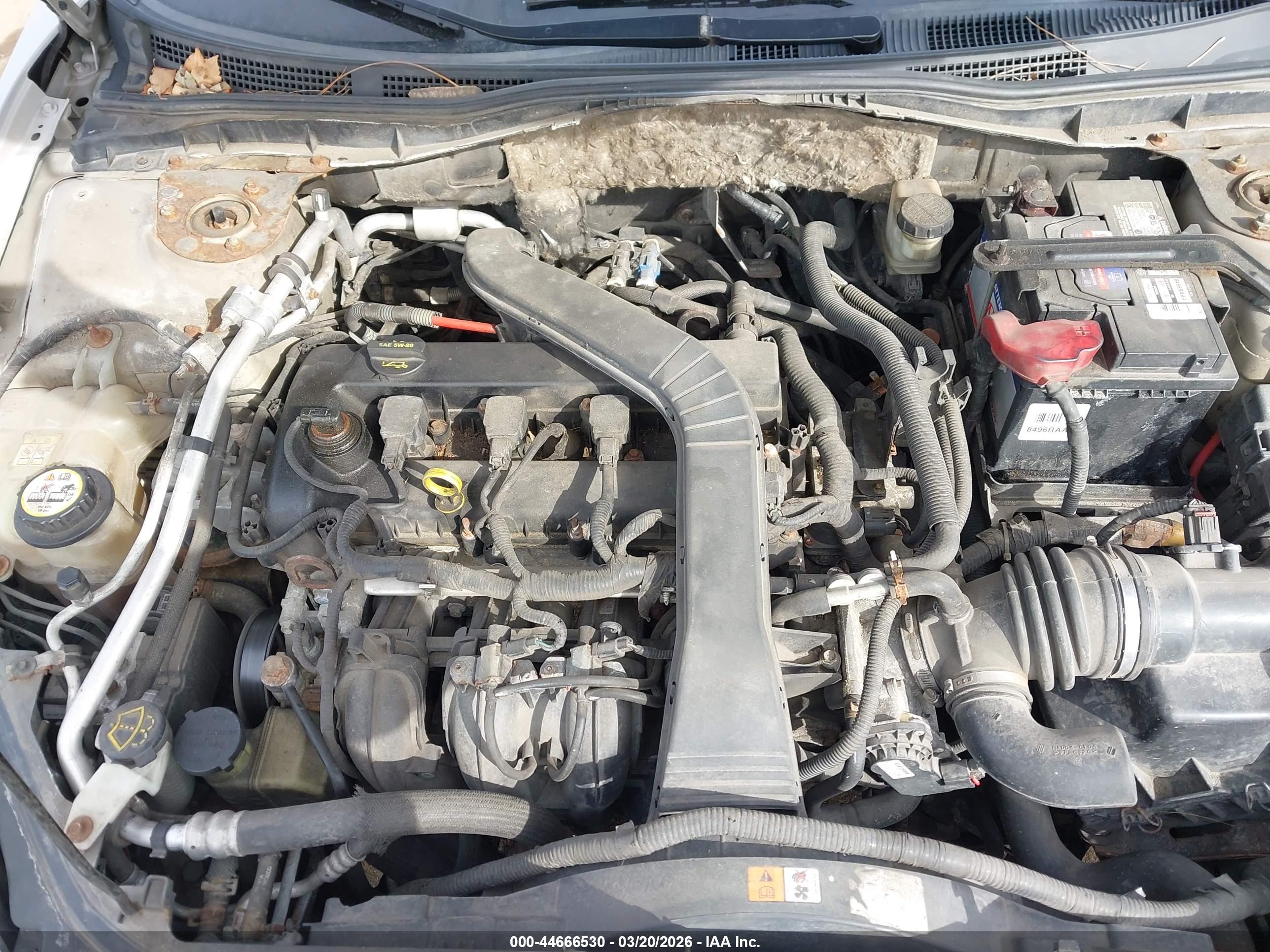 FORD FUSION image 10