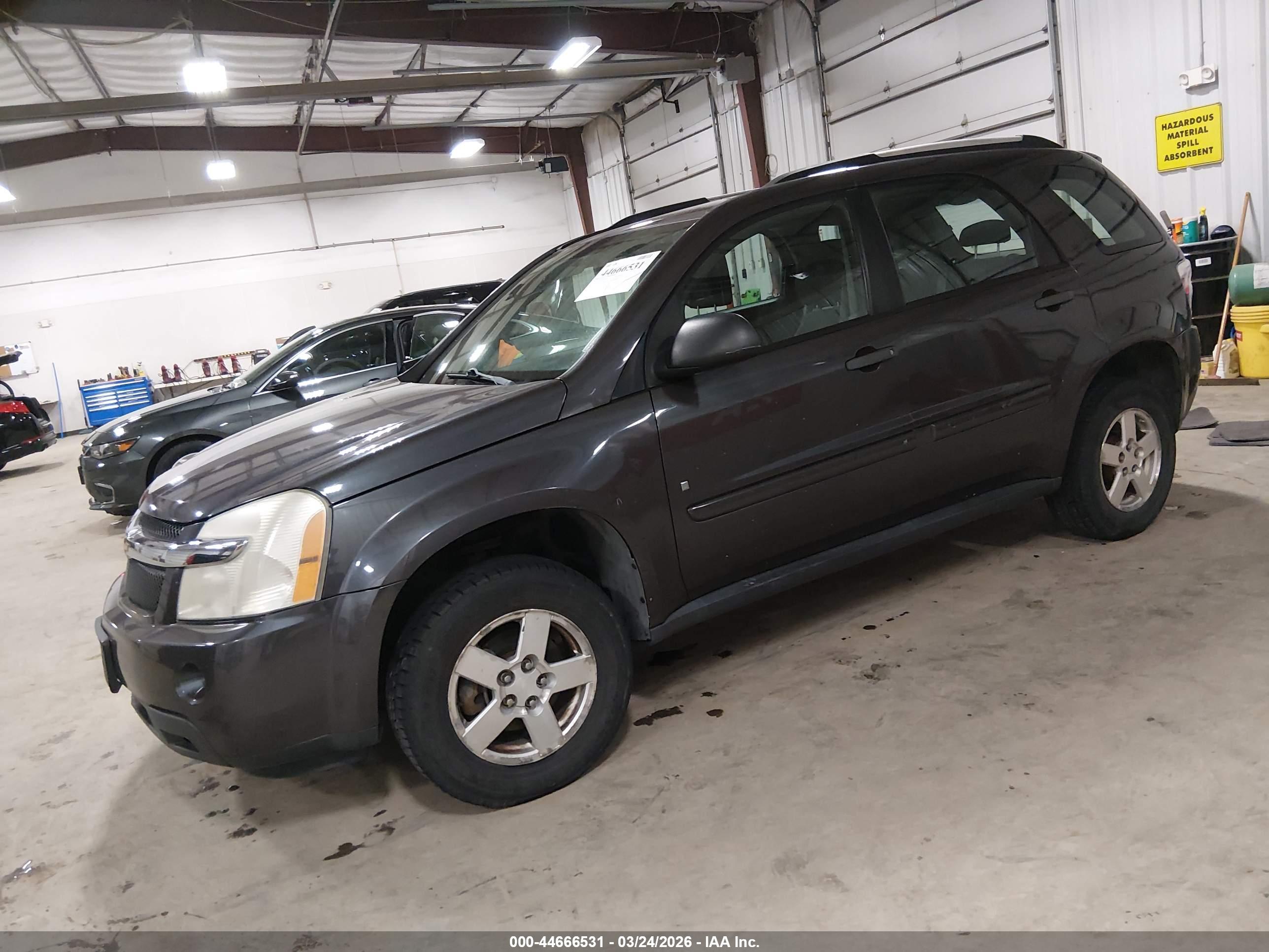 CHEVROLET EQUINOX image 2