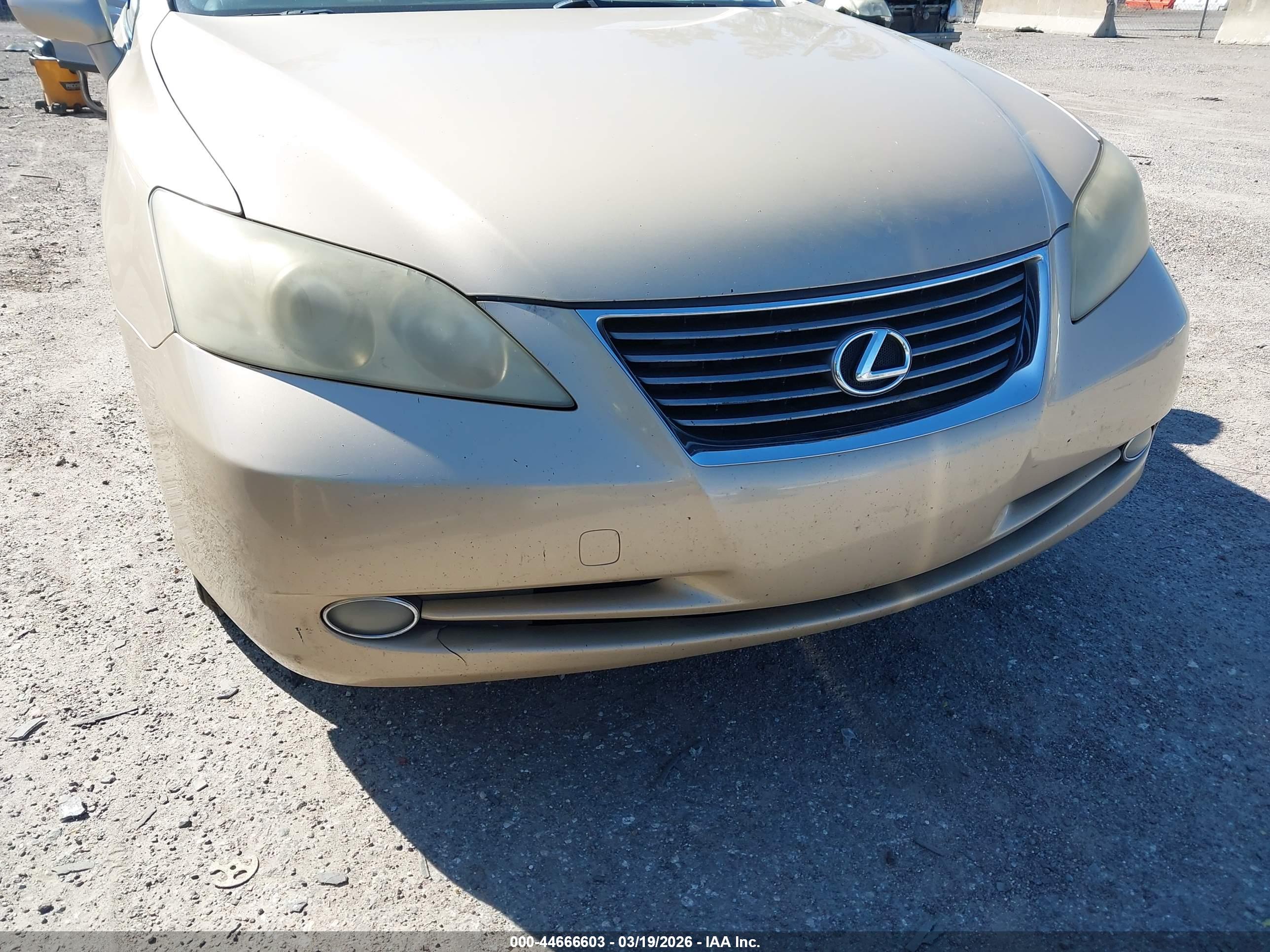 LEXUS ES image 6