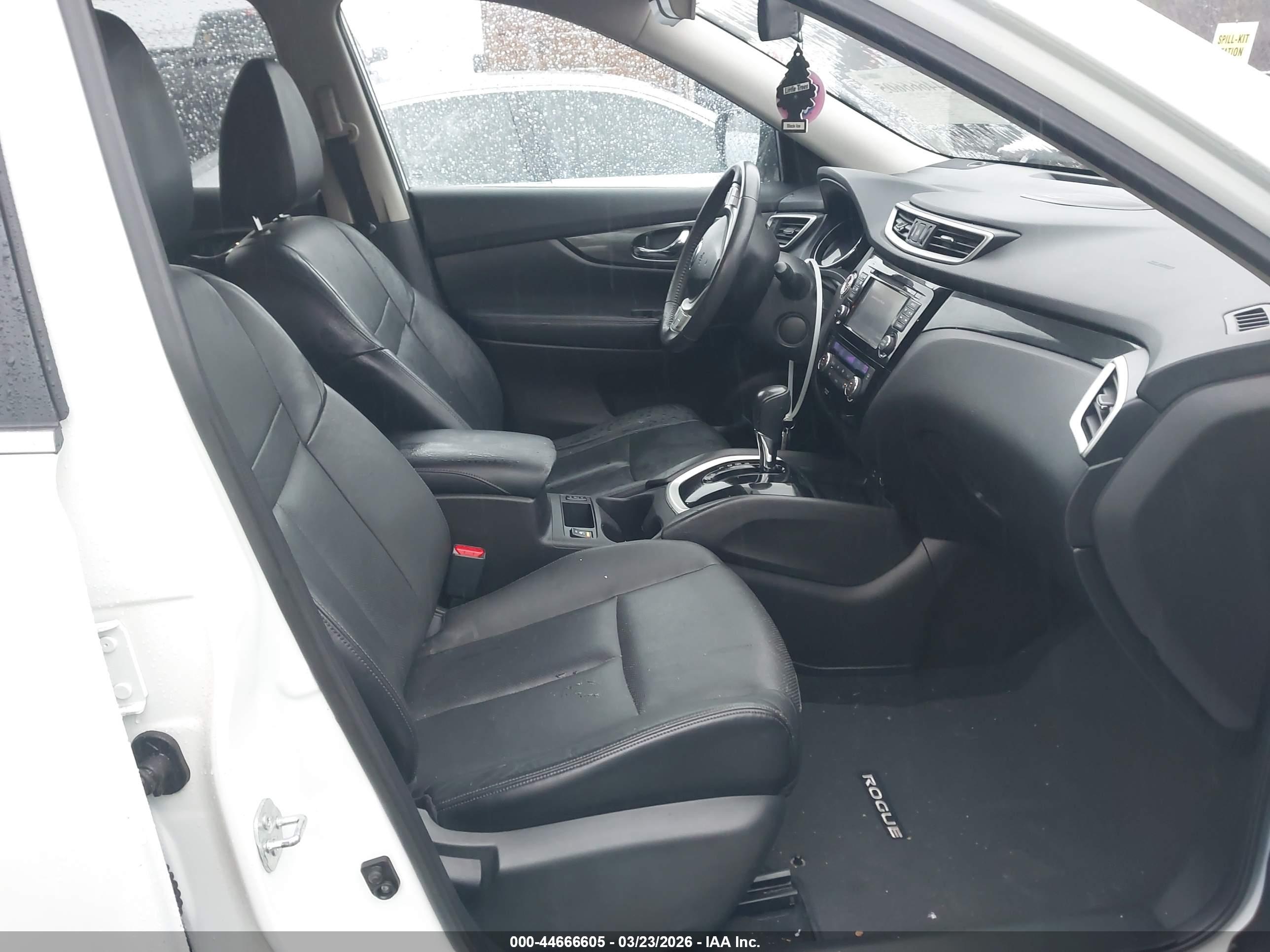 NISSAN ROGUE image 5