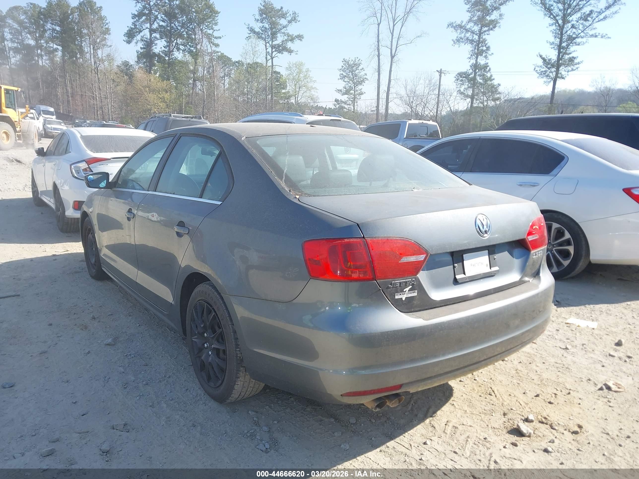 VOLKSWAGEN JETTA image 3
