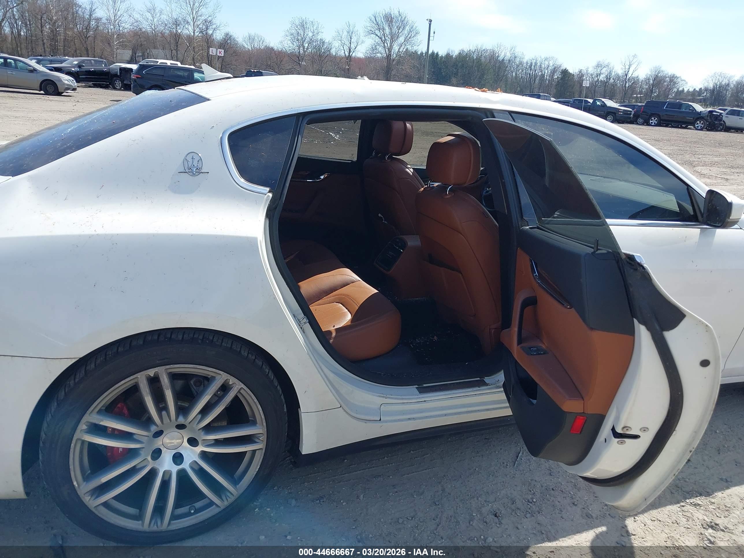 MASERATI QUATTROPORTE image 8