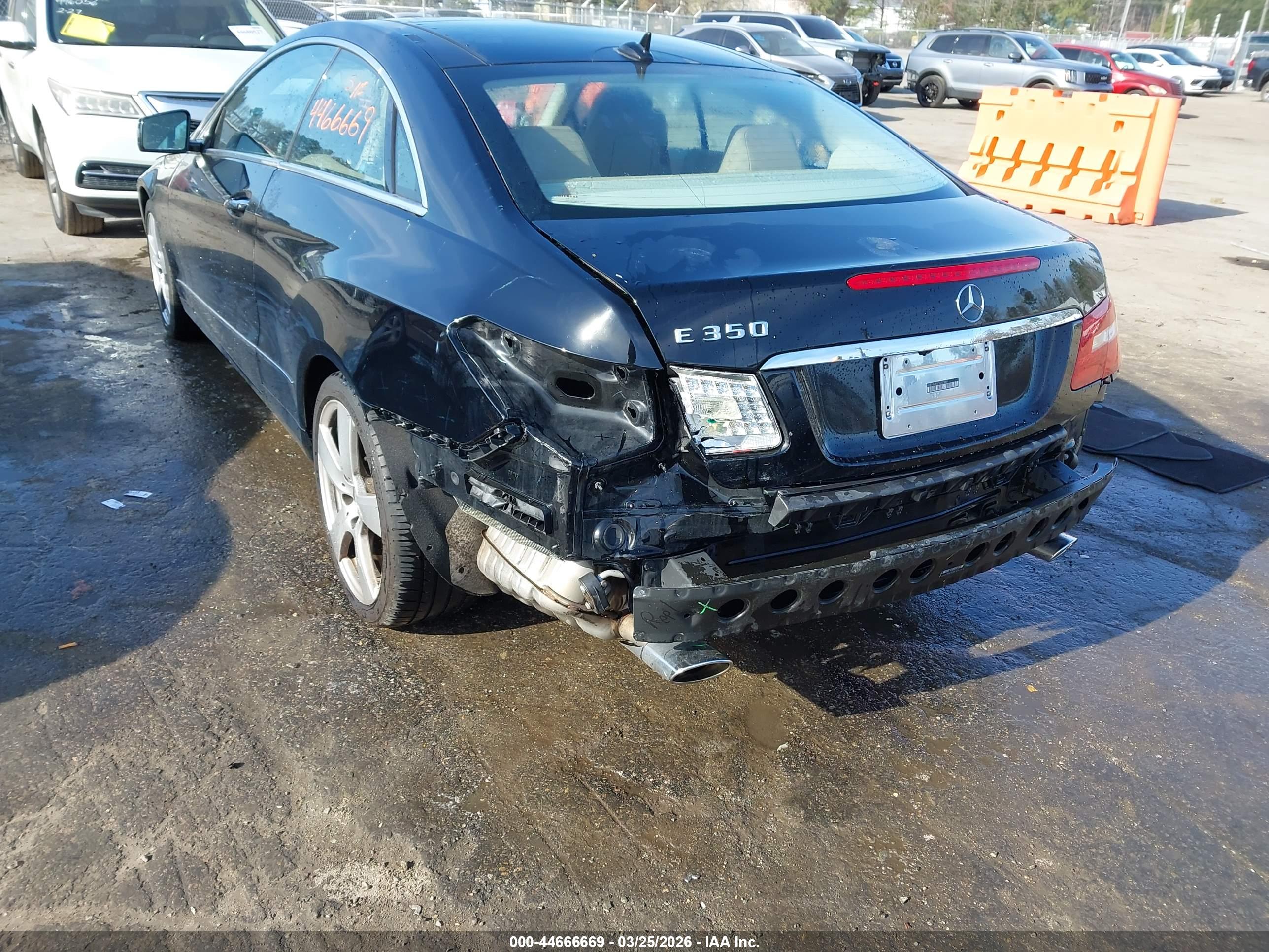 MERCEDES-BENZ E image 6