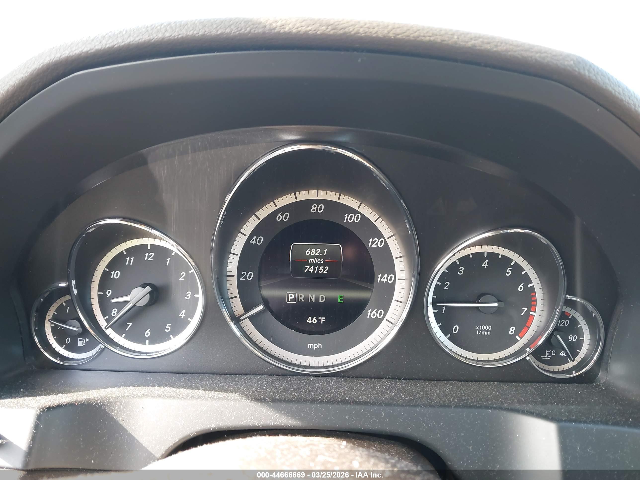 MERCEDES-BENZ E image 7