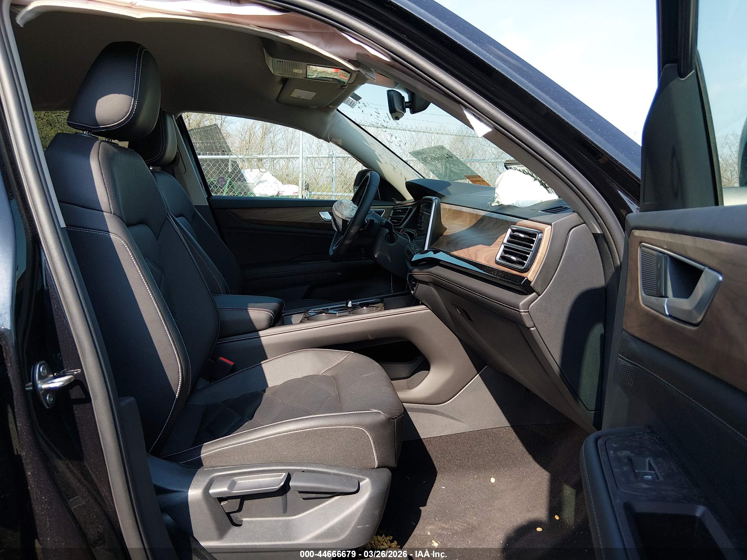 VOLKSWAGEN ATLAS image 5
