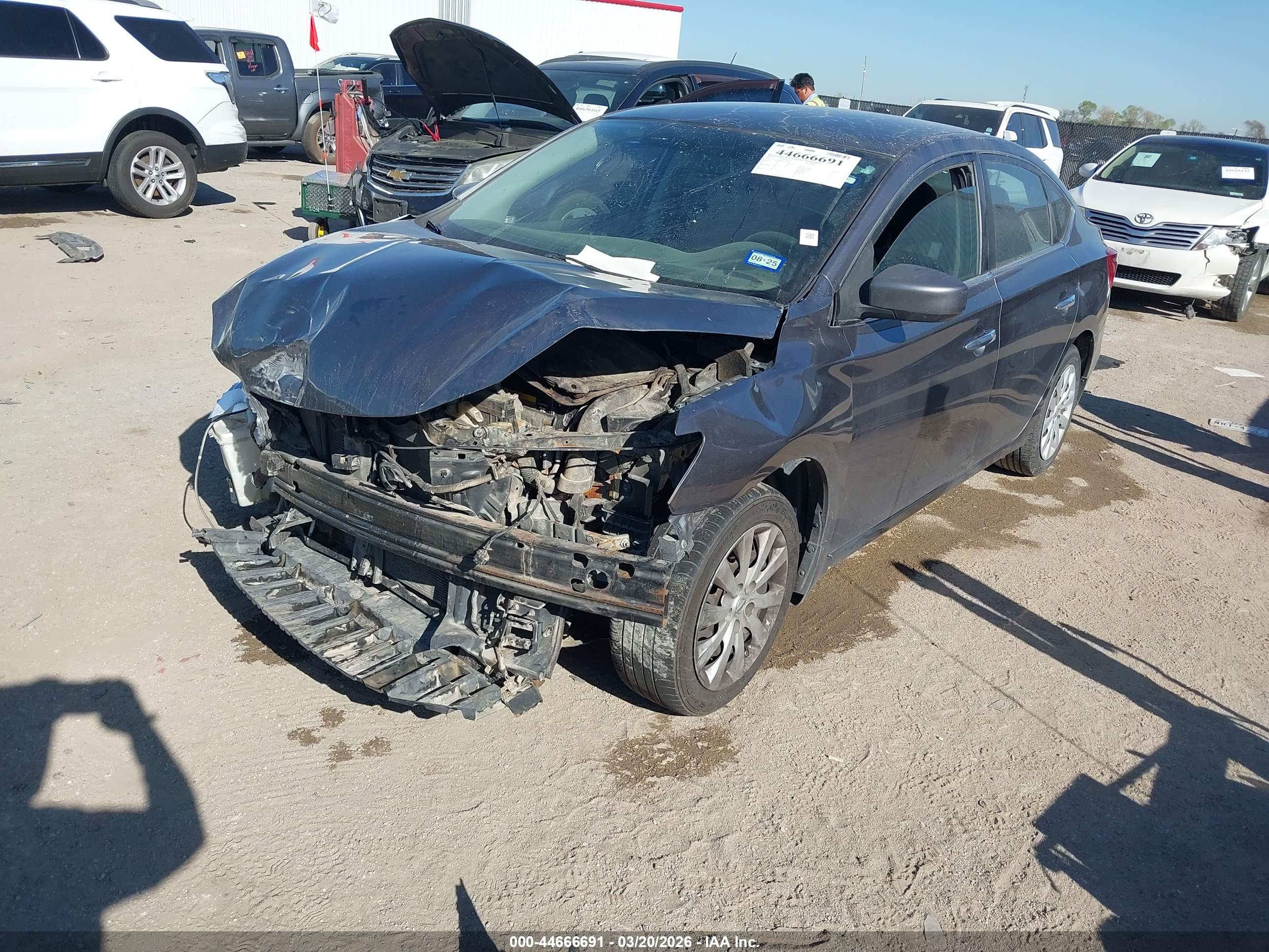 NISSAN SENTRA image 2