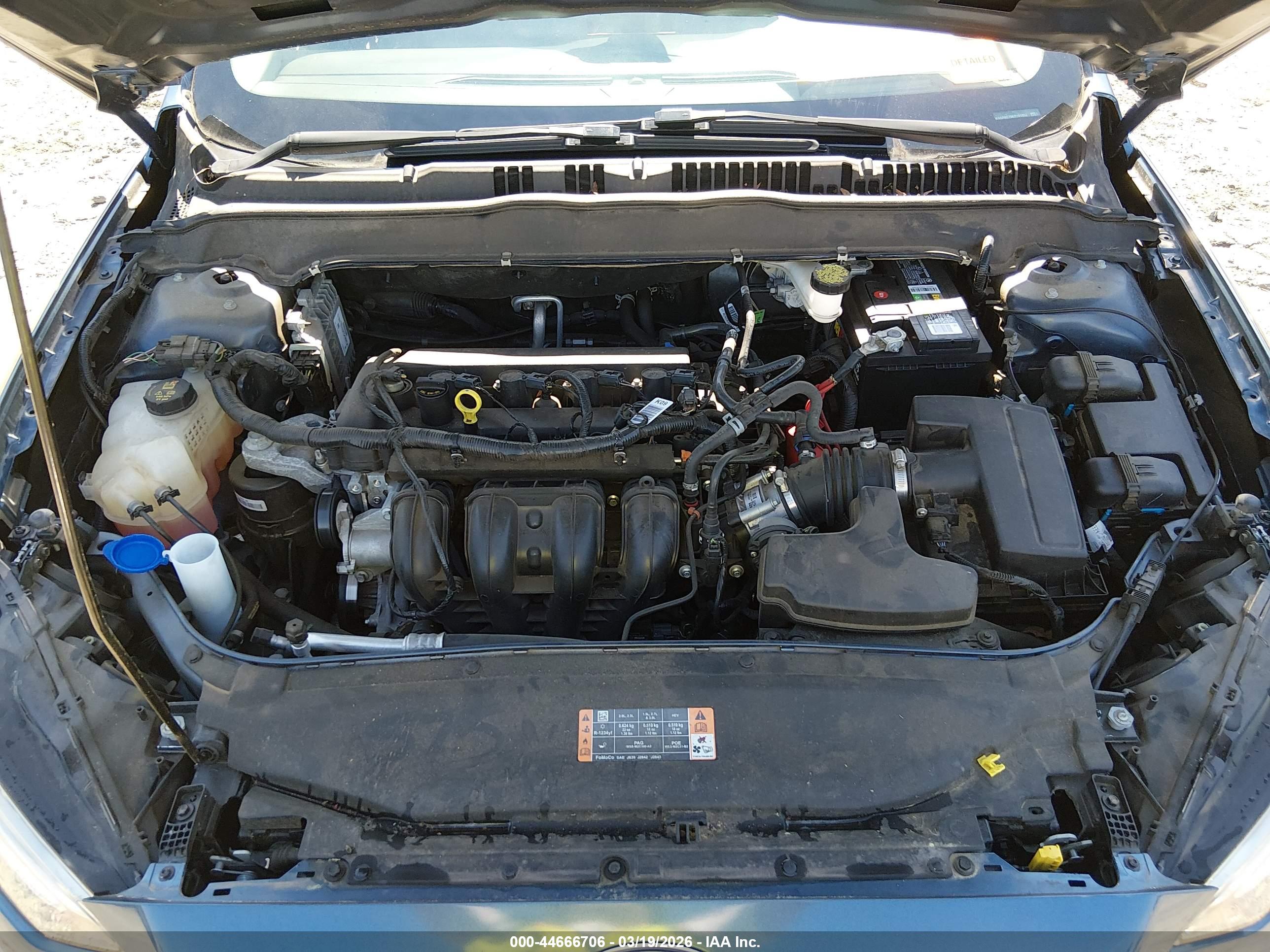 FORD FUSION image 10