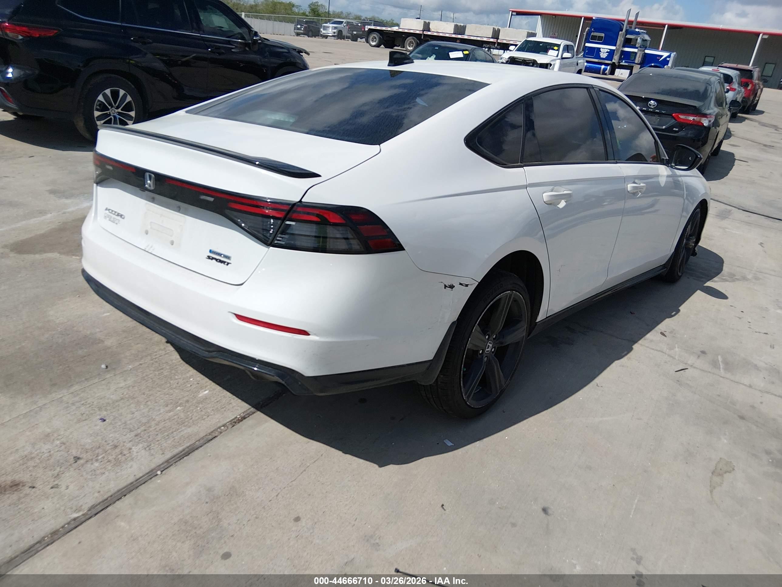 HONDA ACCORD image 4