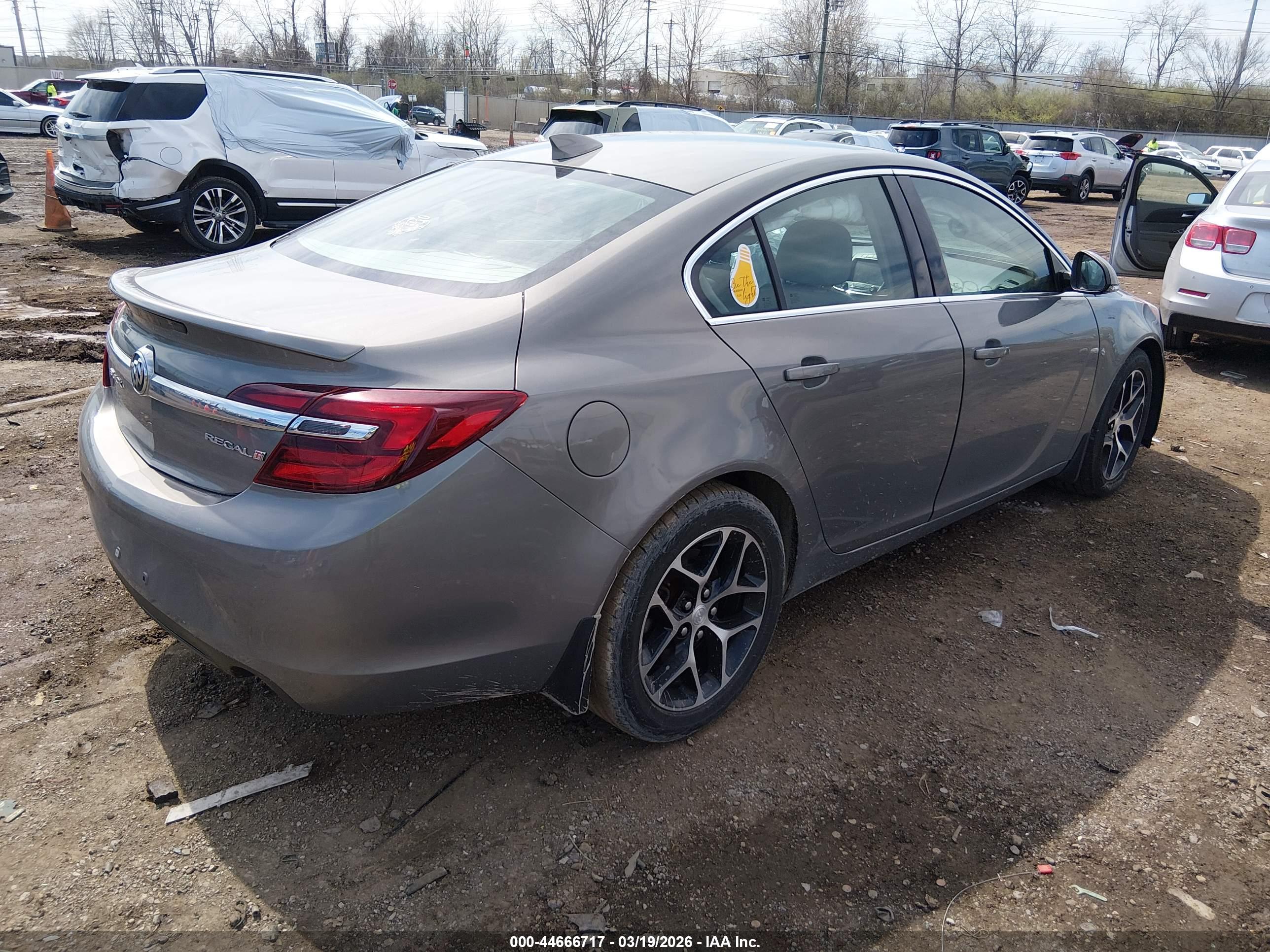 BUICK REGAL image 4