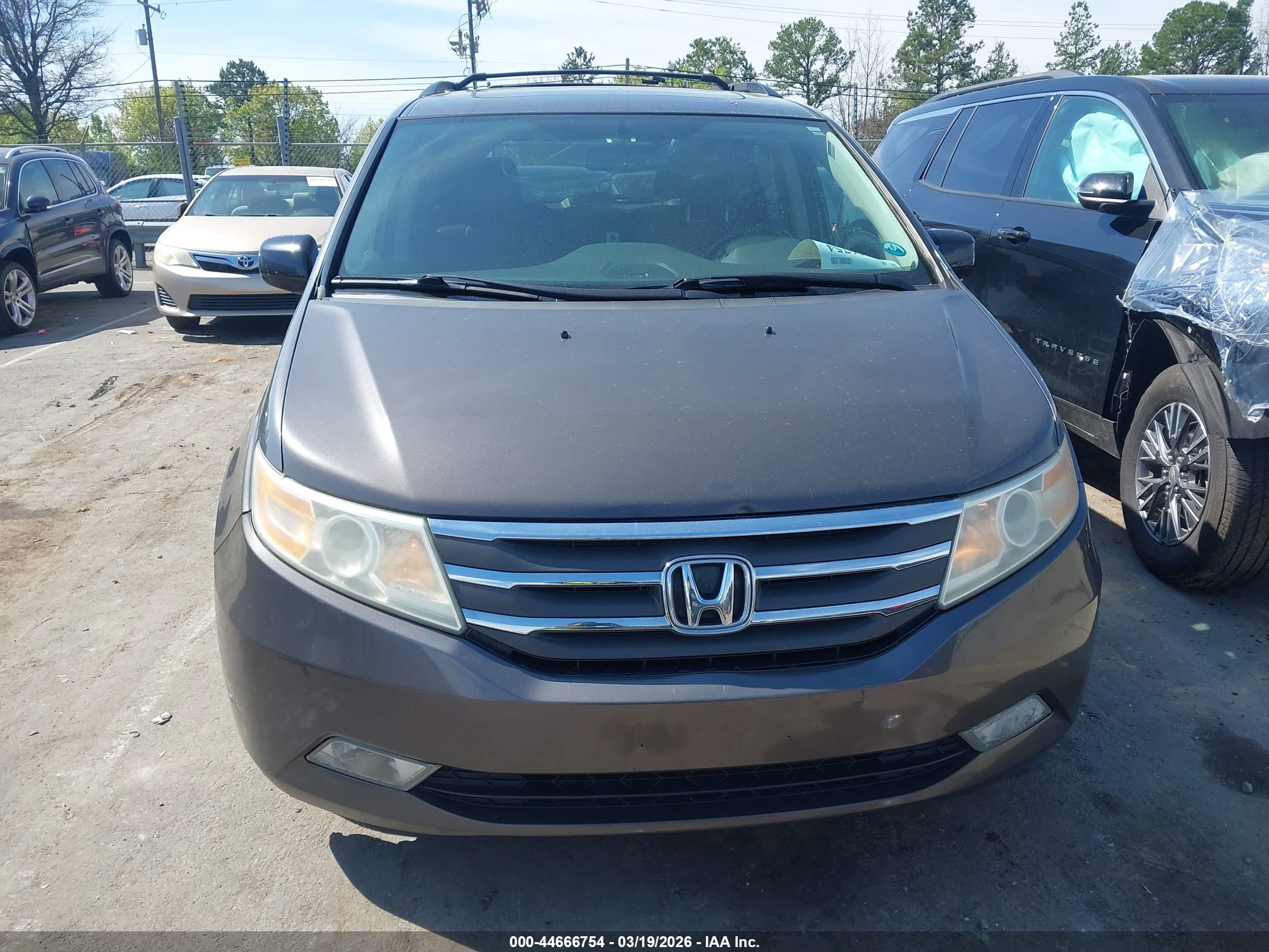 HONDA ODYSSEY image 6