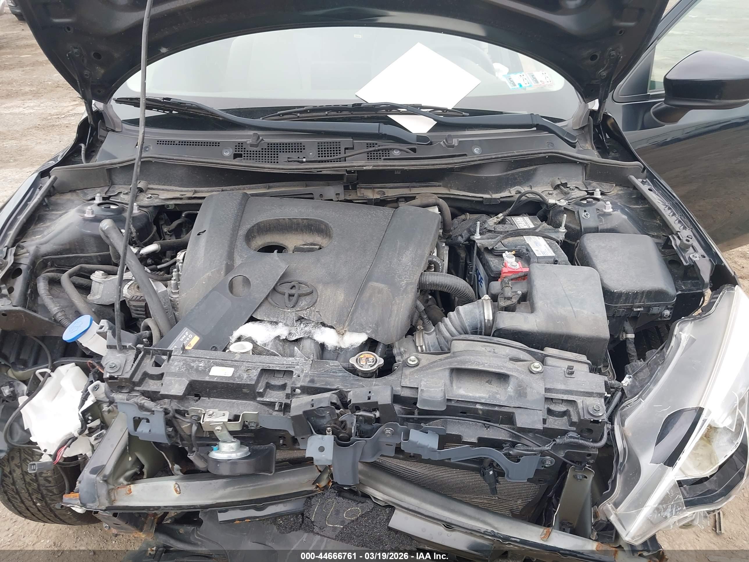 TOYOTA YARIS image 10