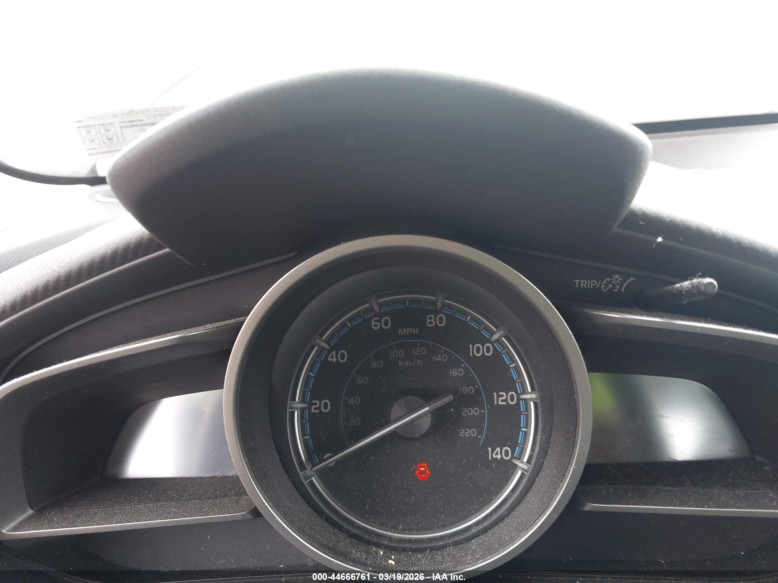 TOYOTA YARIS image 7