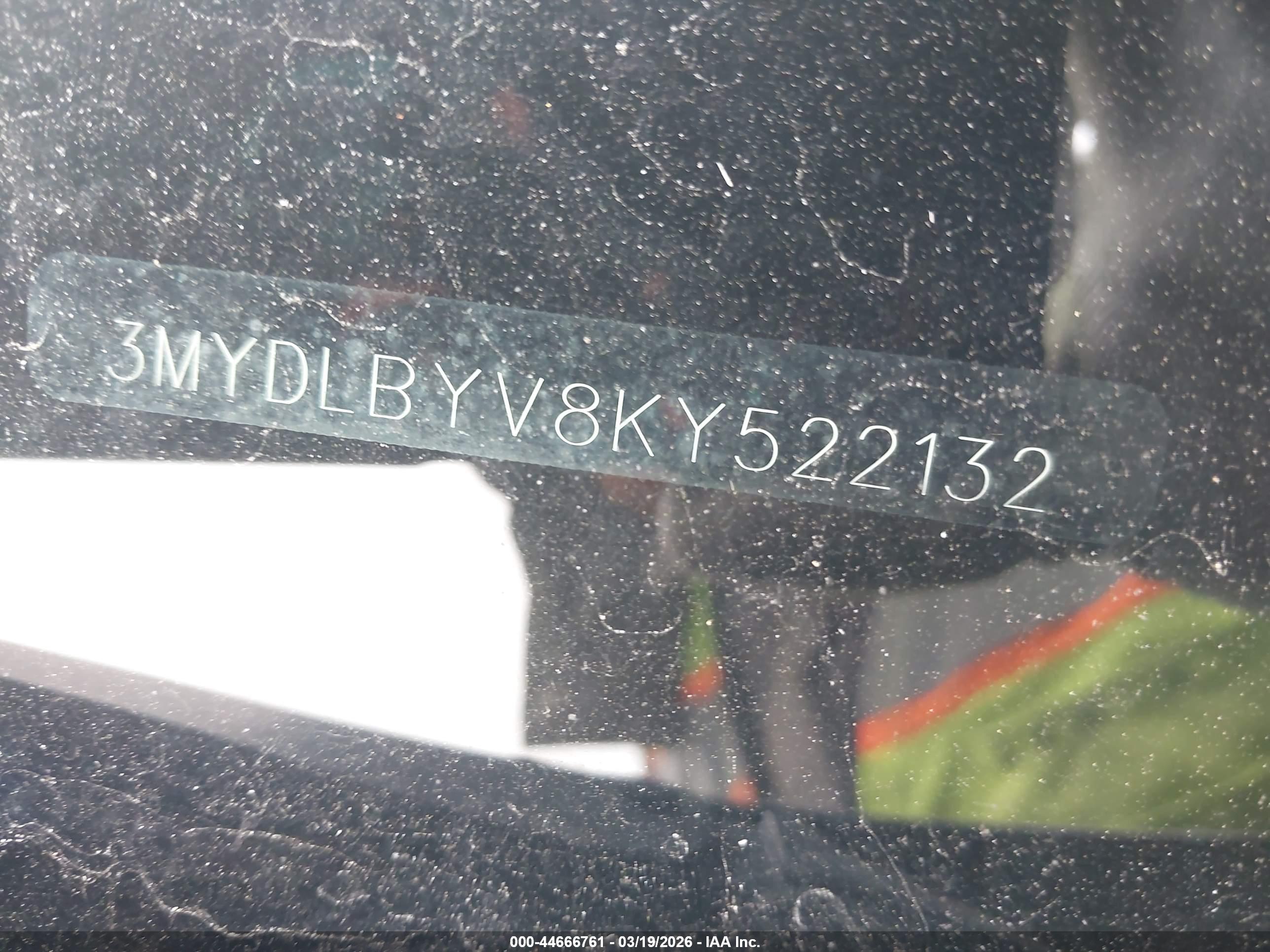 TOYOTA YARIS image 9