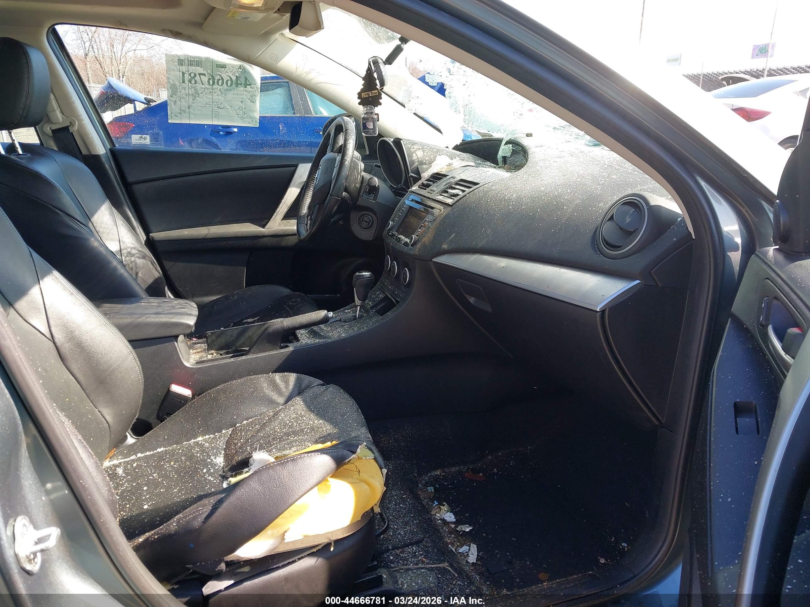 MAZDA MAZDA3 image 5