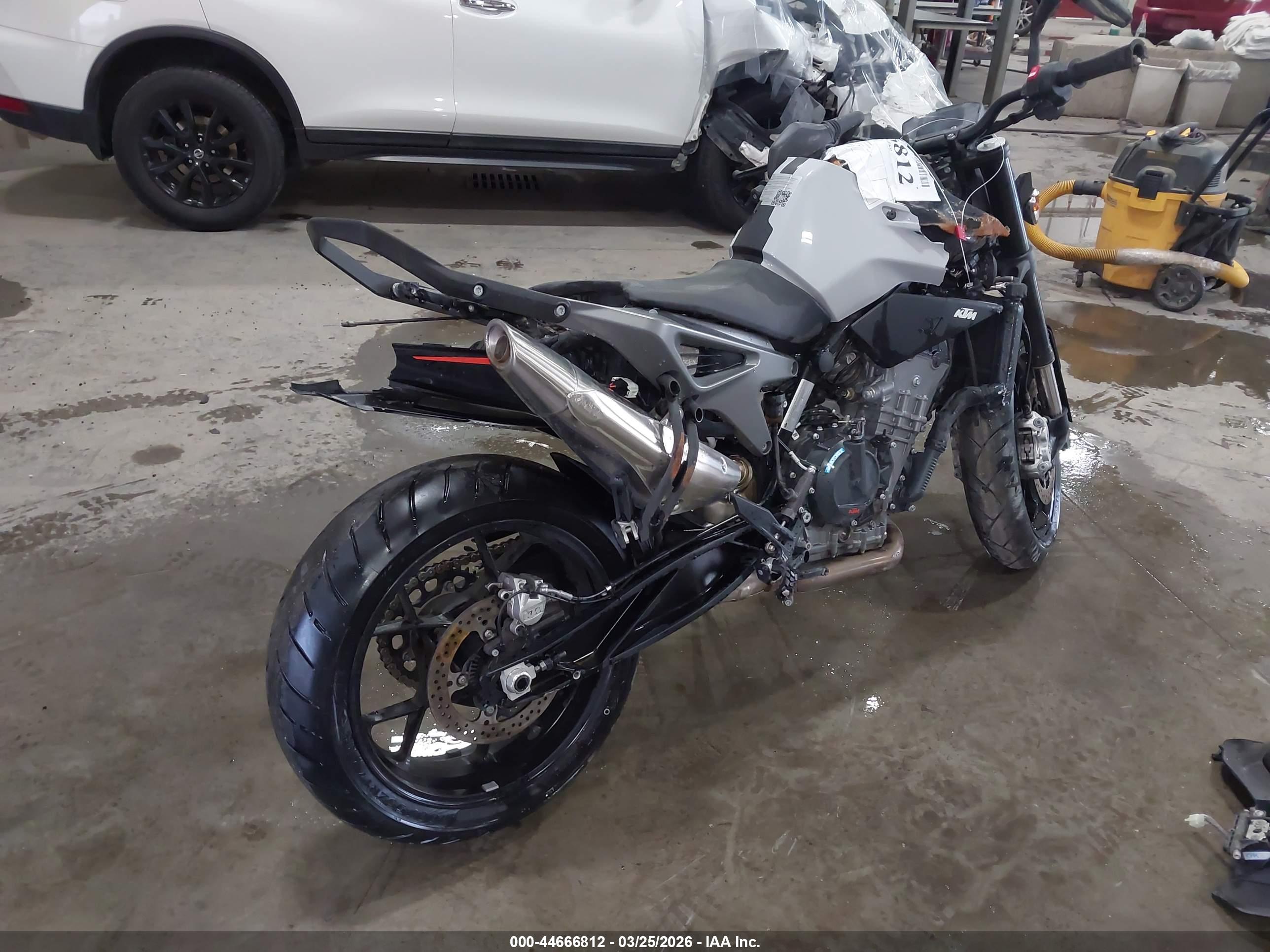 KTM 790 image 4