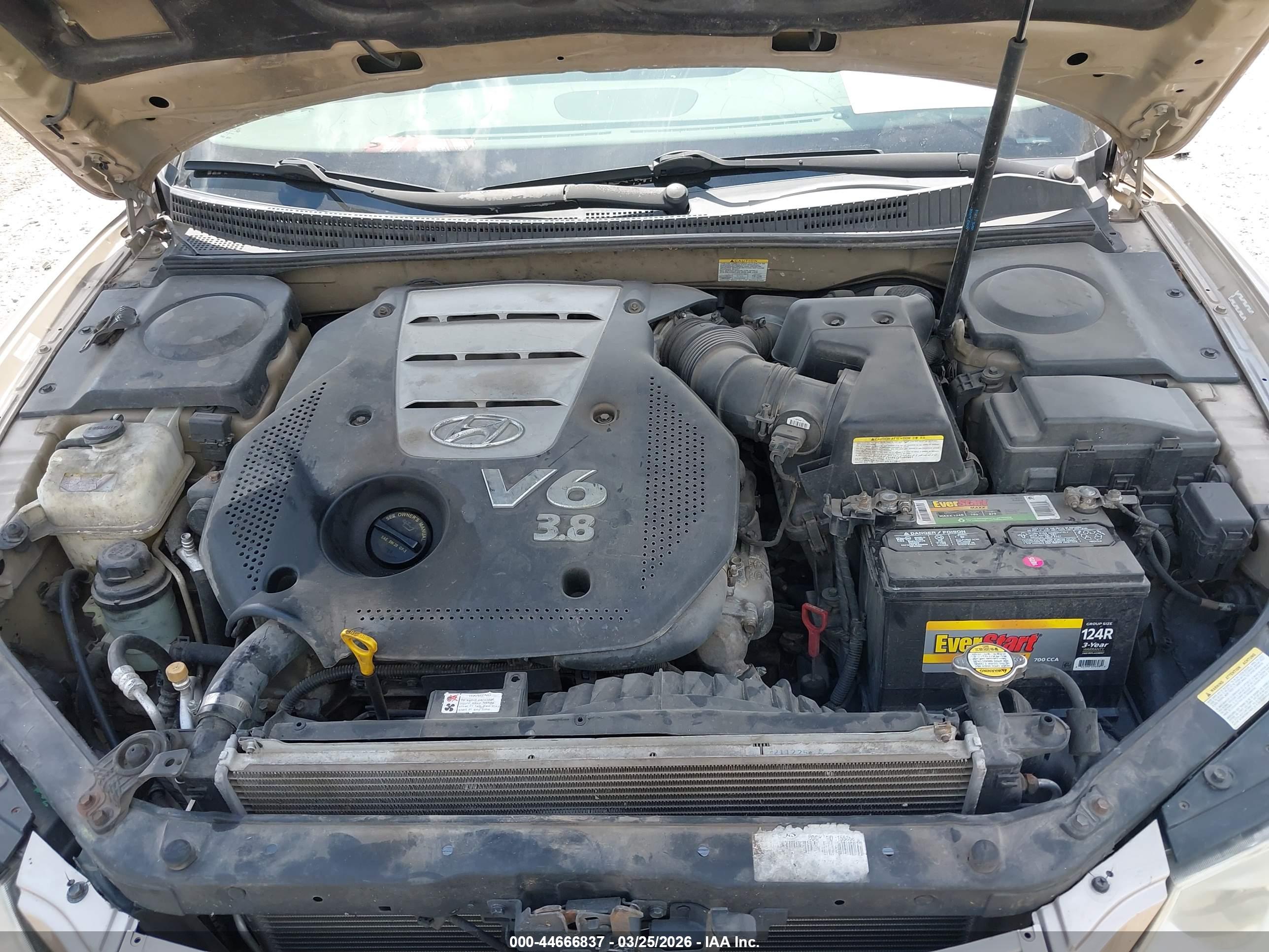 HYUNDAI AZERA image 10