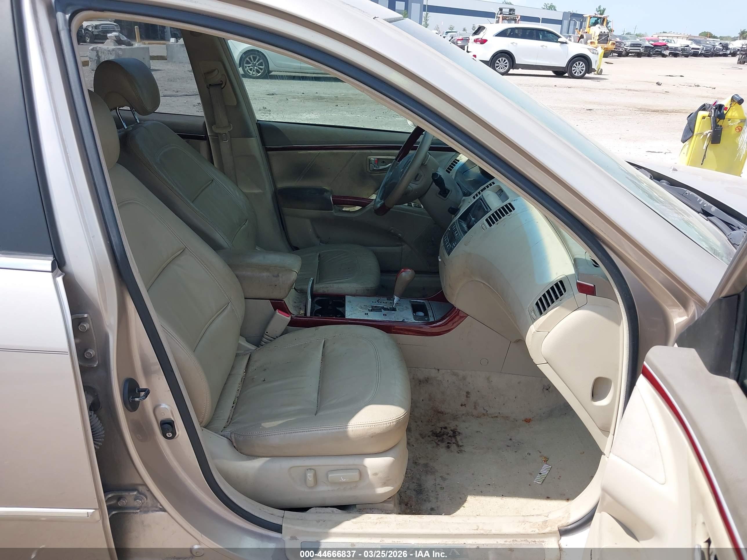HYUNDAI AZERA image 5
