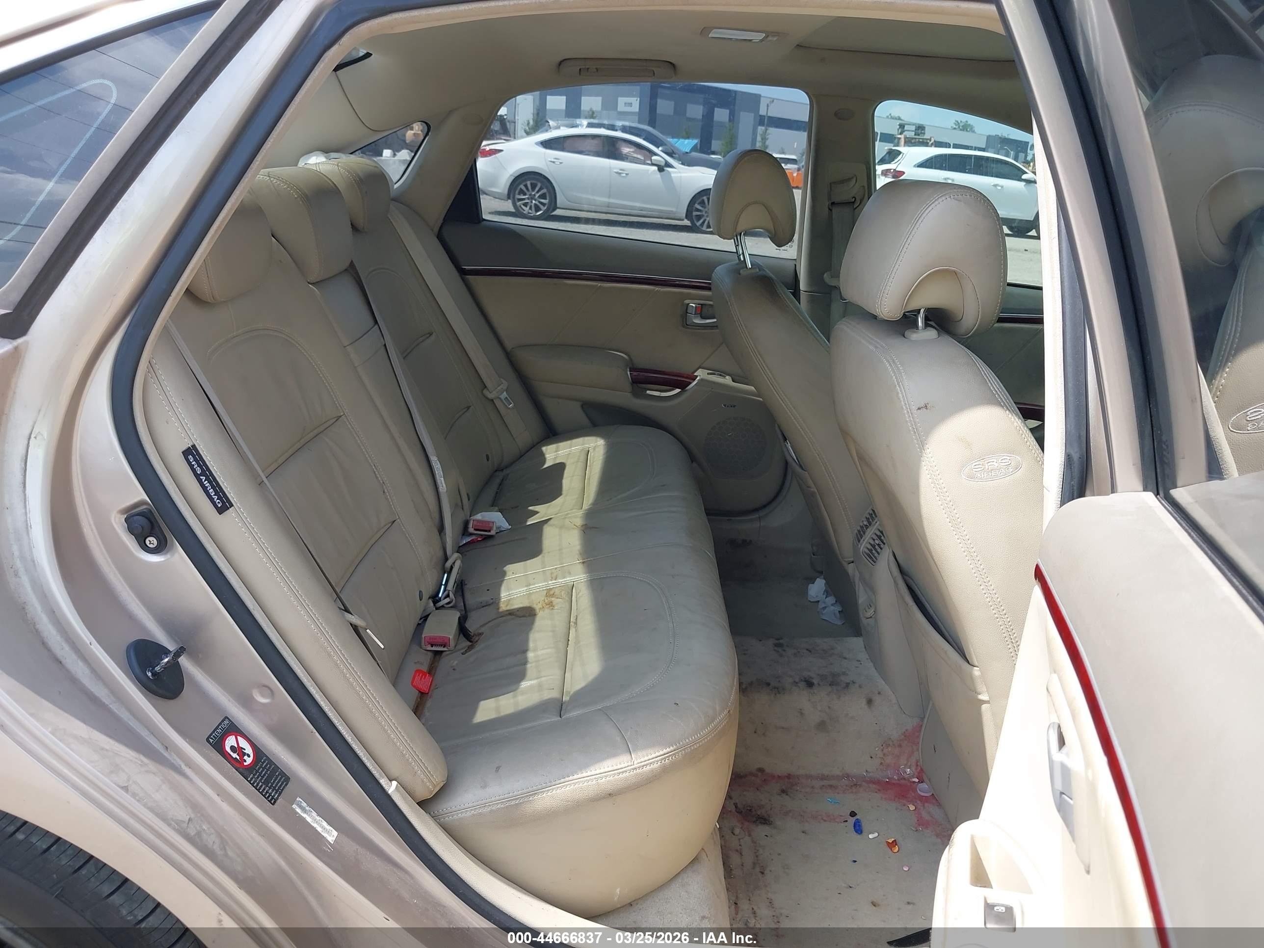 HYUNDAI AZERA image 8