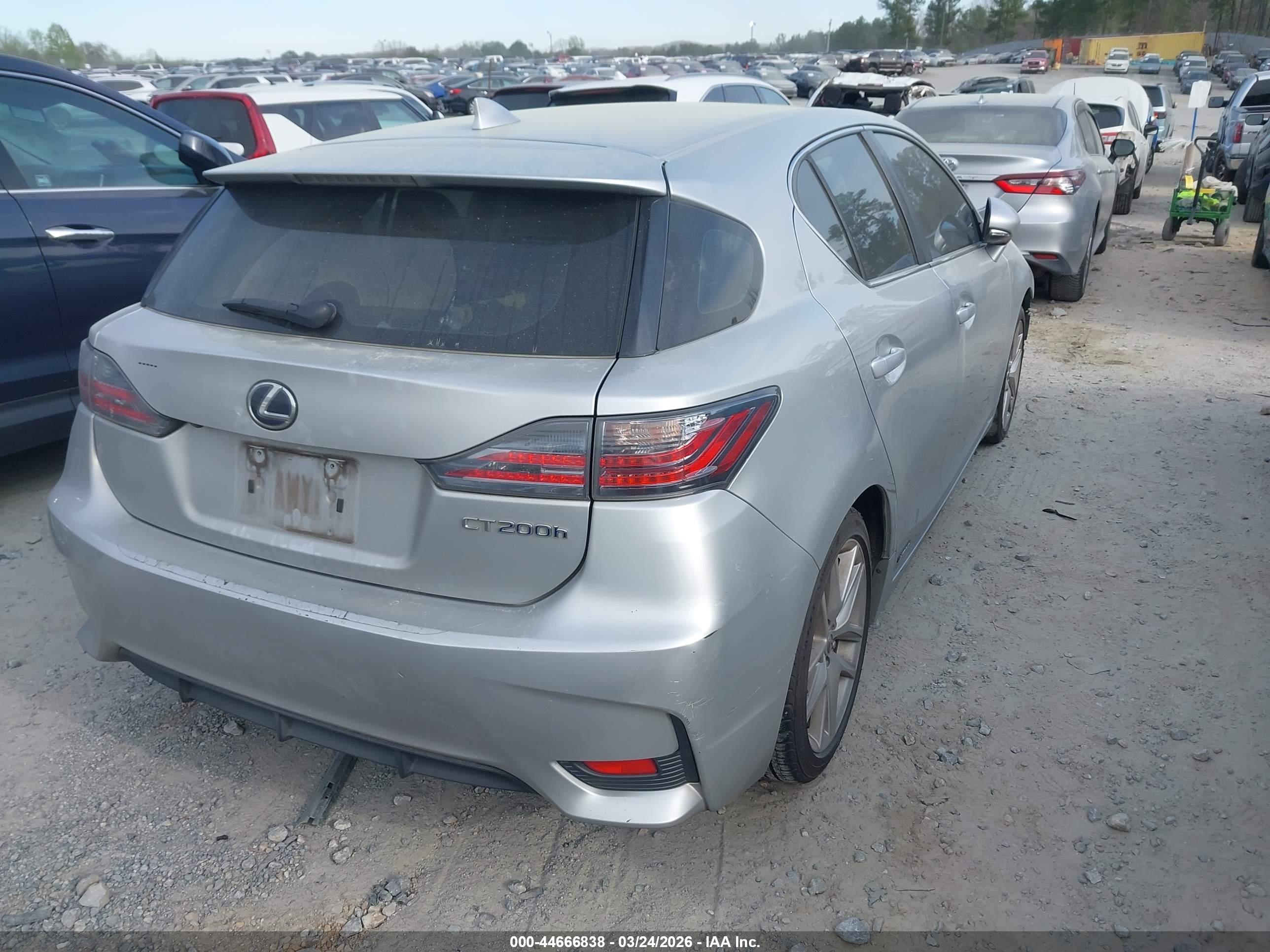 LEXUS CT image 4