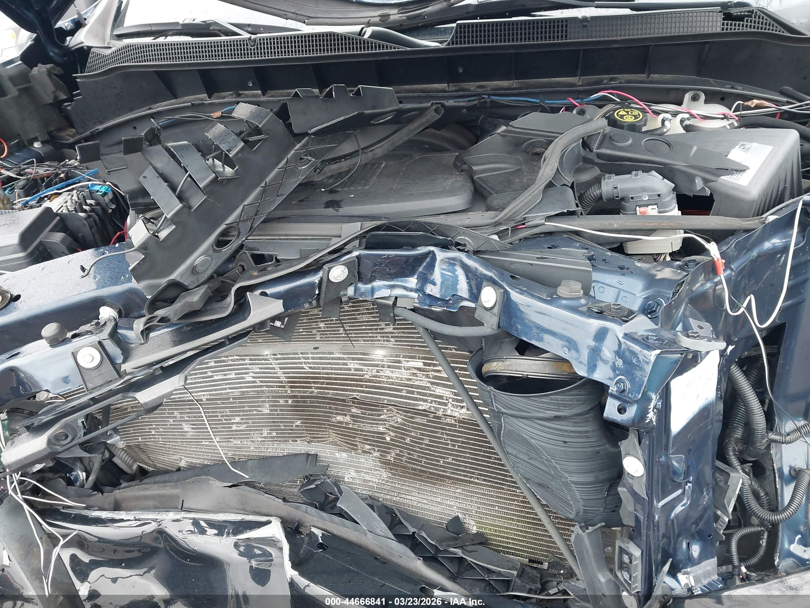 CHEVROLET SILVERADO image 10
